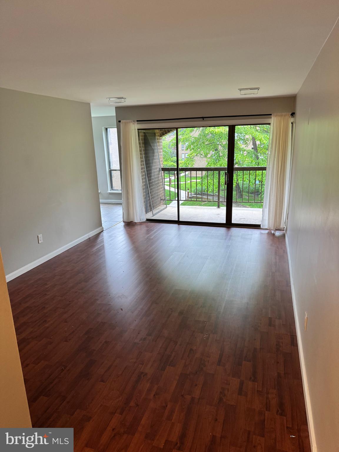 CHESTNUT GROVE - Residential Lease