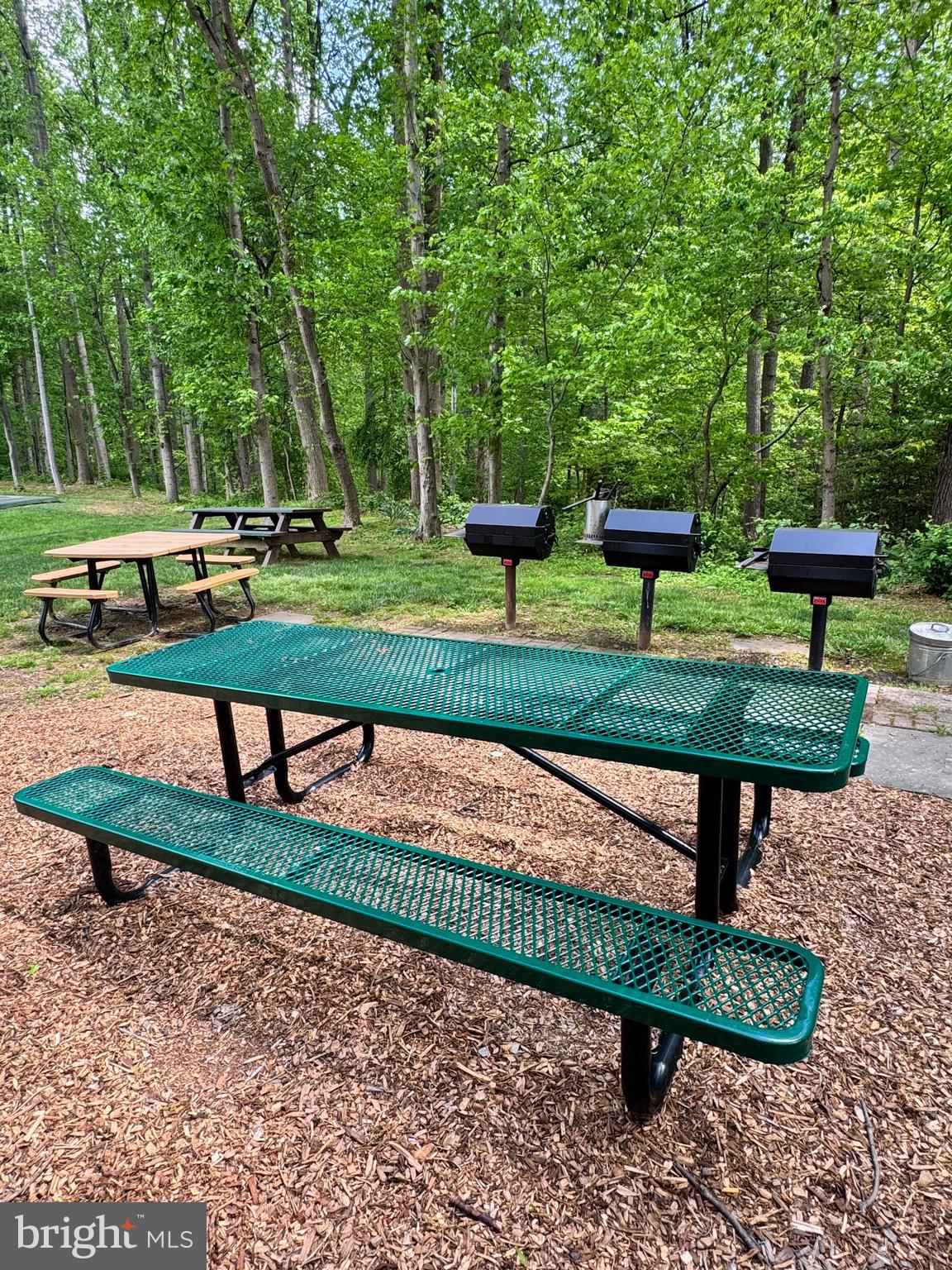 CHESTNUT GROVE - Residential Lease