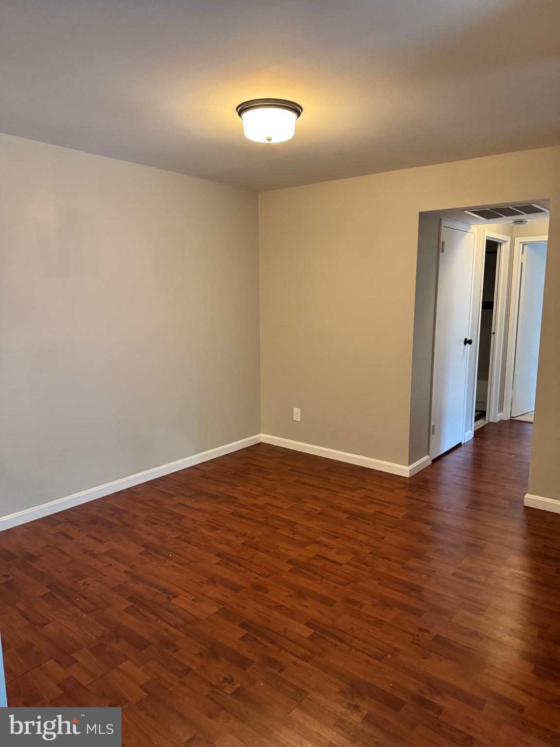 CHESTNUT GROVE - Residential Lease