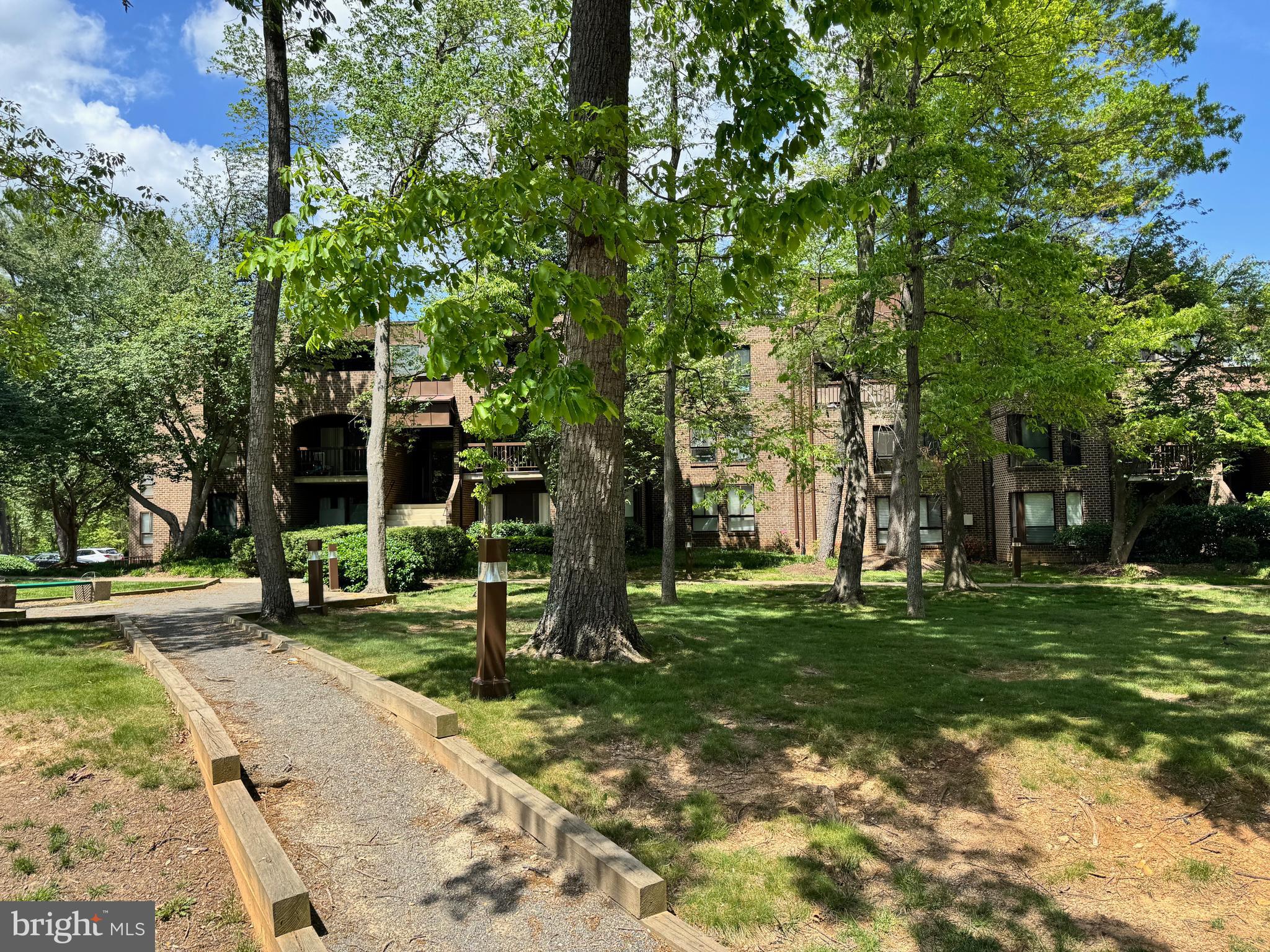 CHESTNUT GROVE - Residential Lease