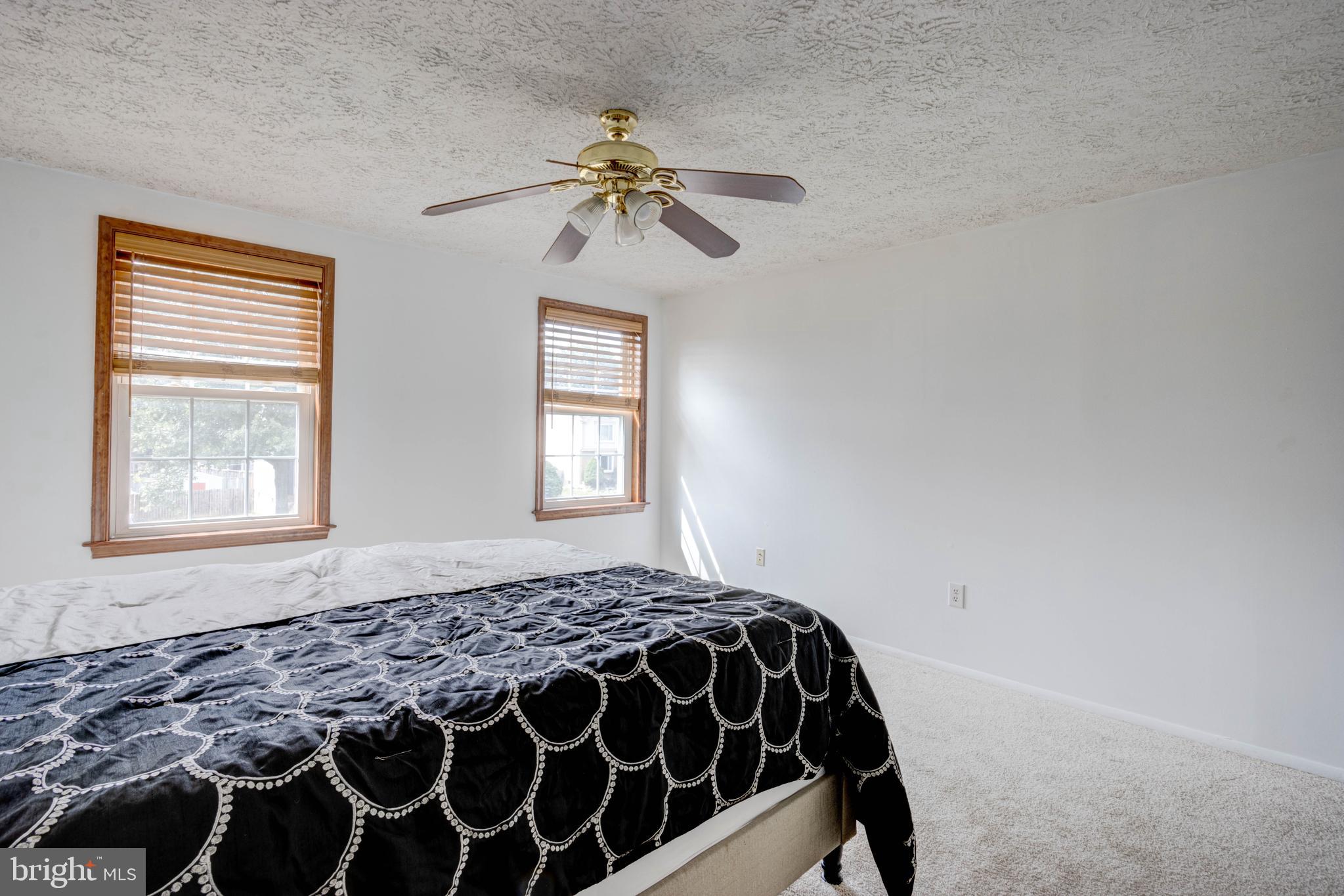 FOUNTAIN ROCK MANOR - Residential