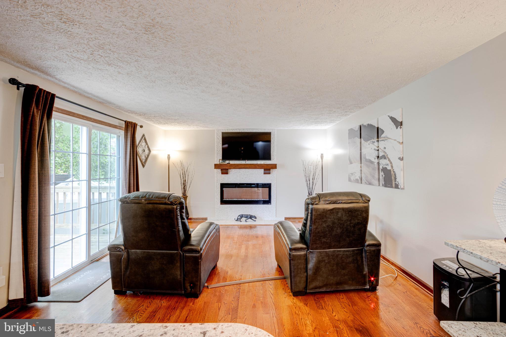 FOUNTAIN ROCK MANOR - Residential