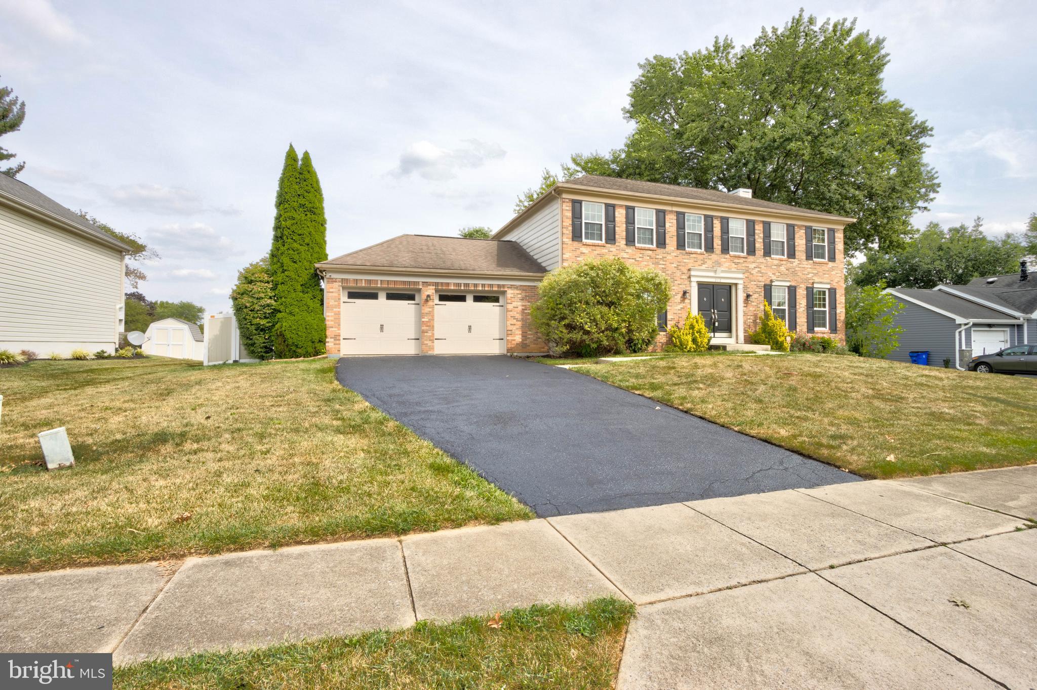 FOUNTAIN ROCK MANOR - Residential