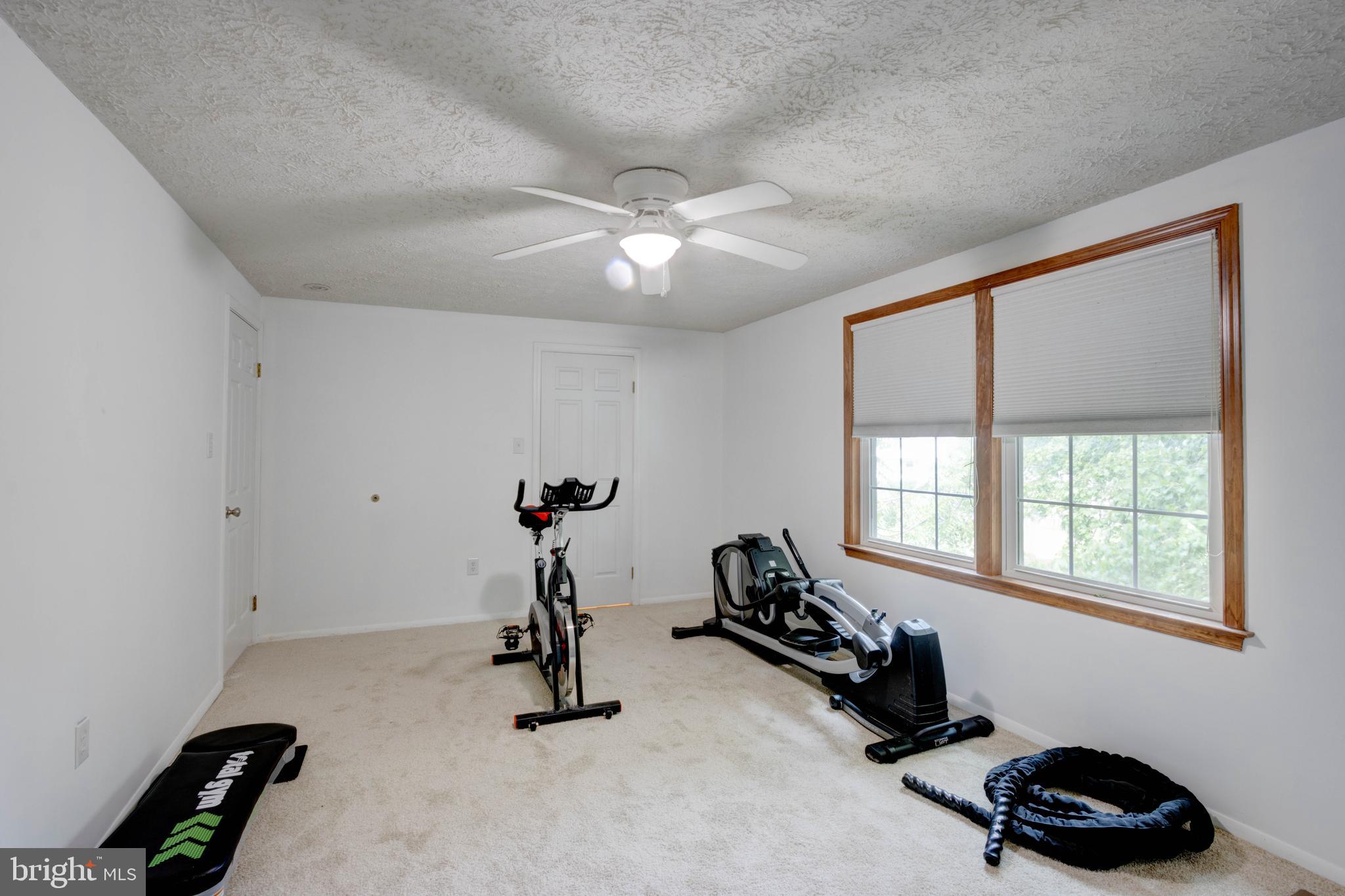 FOUNTAIN ROCK MANOR - Residential