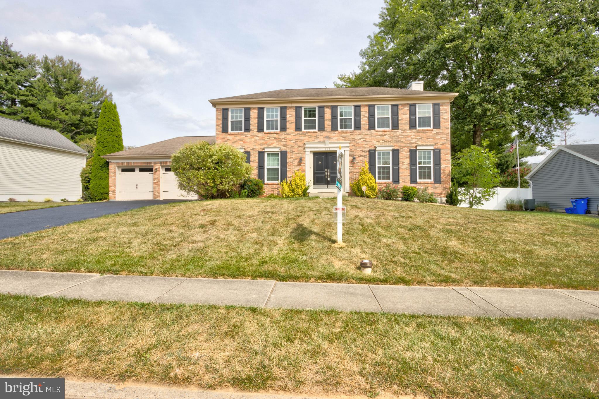 FOUNTAIN ROCK MANOR - Residential