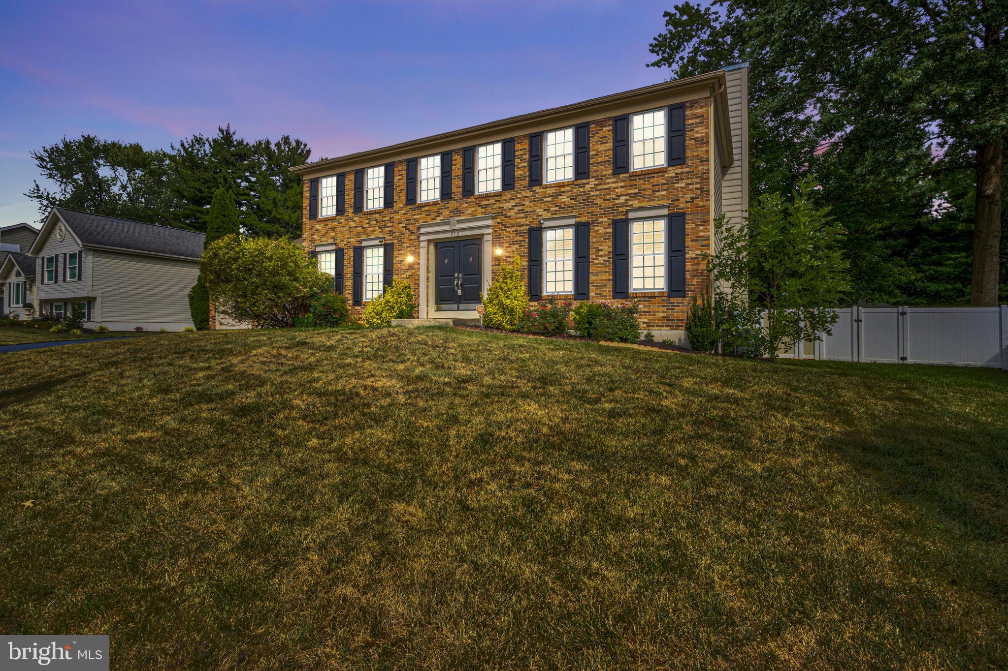 FOUNTAIN ROCK MANOR - Residential