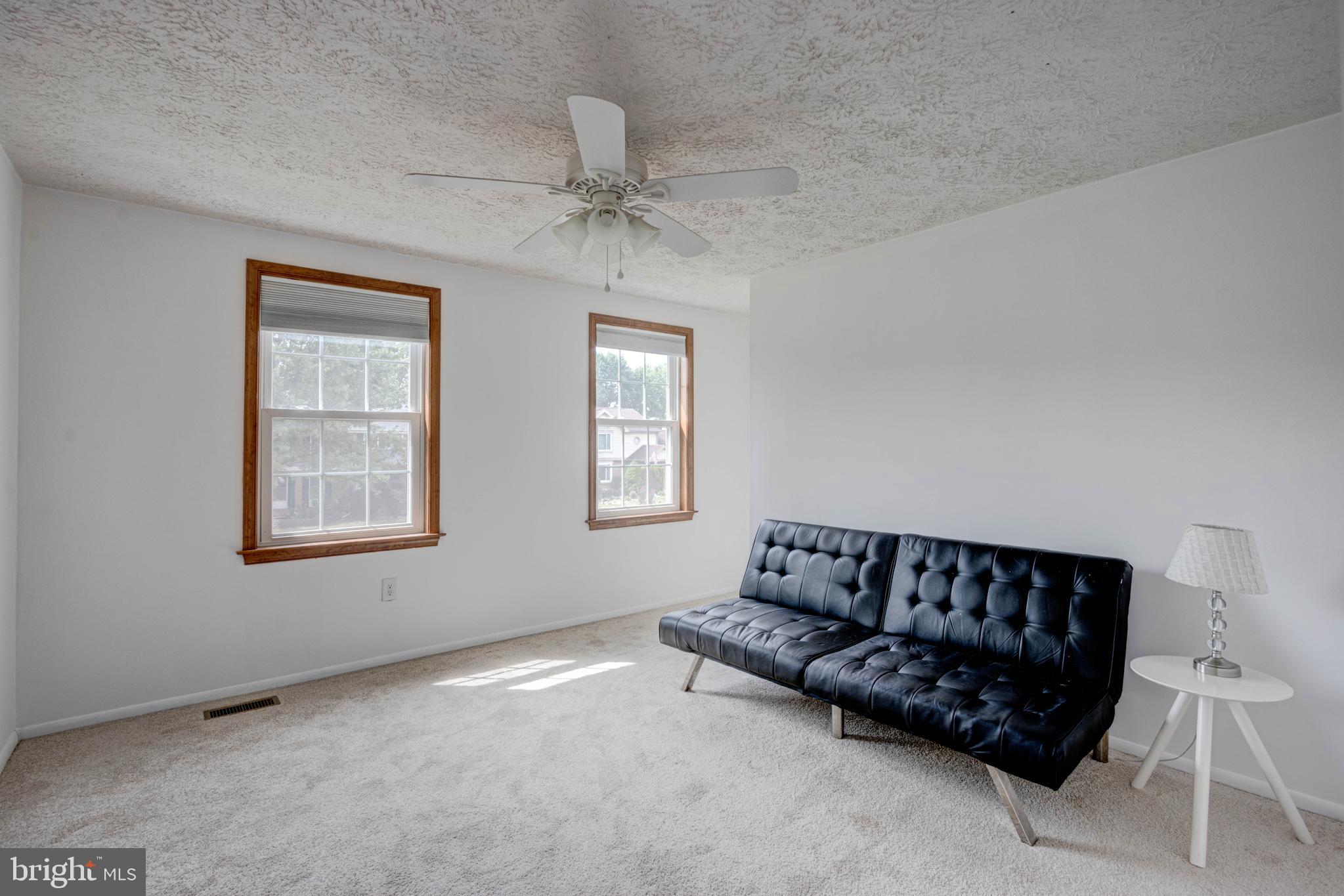 FOUNTAIN ROCK MANOR - Residential