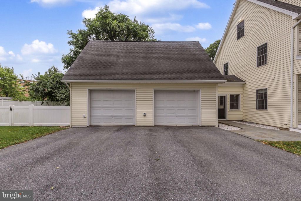 Photo of 5022 Oglethorpe Street, RIVERDALE, MD 20737 (MLS # MDPG2180258)