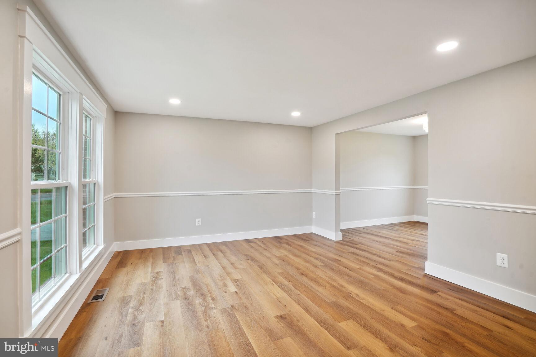 FOX MILL ESTATES - Residential Lease