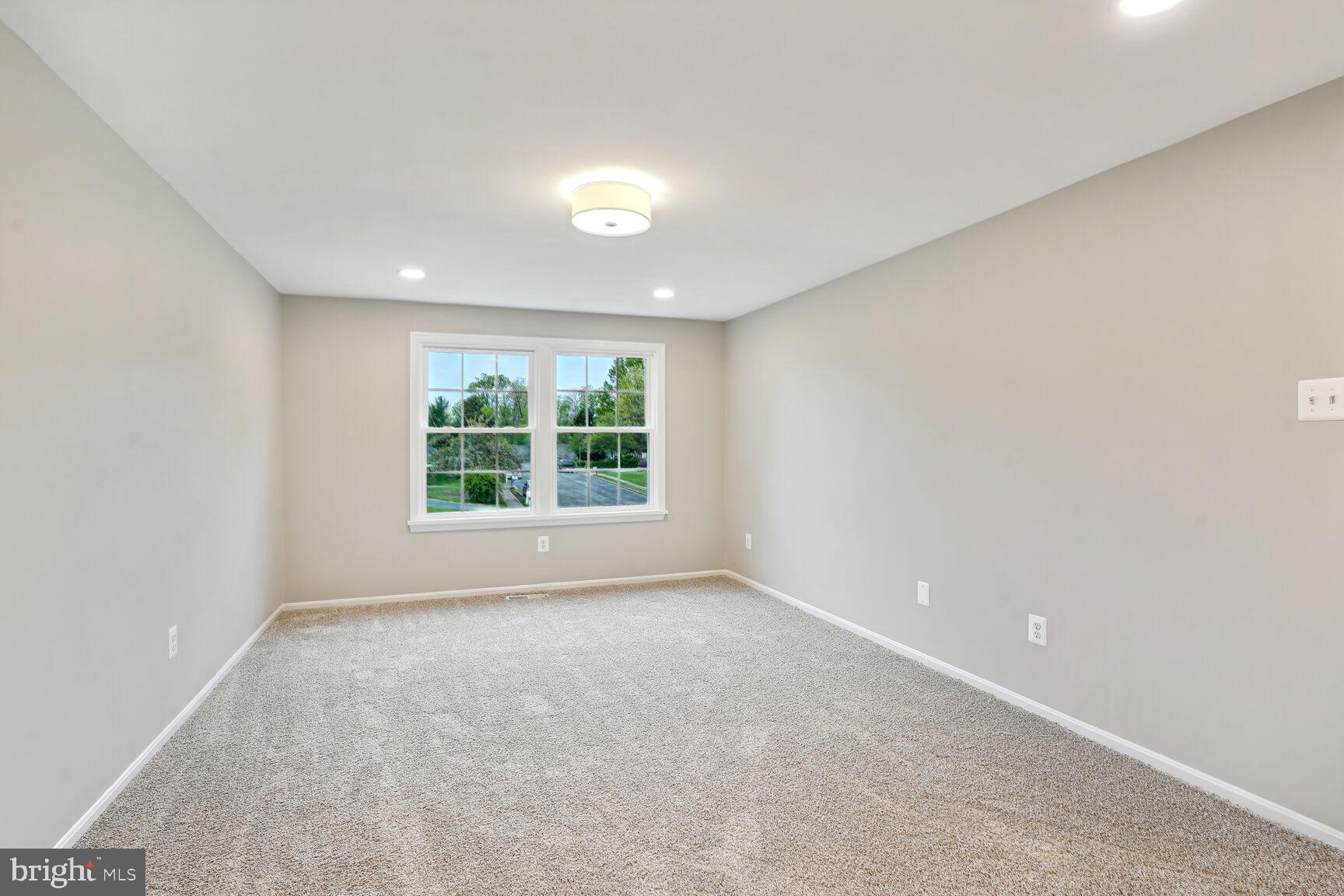 FOX MILL ESTATES - Residential Lease