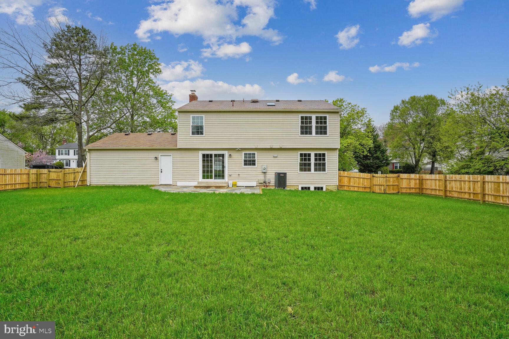 FOX MILL ESTATES - Residential Lease