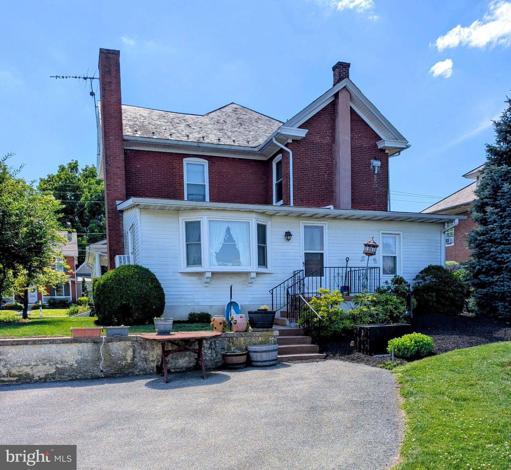781 BELLEVUE AVENUE