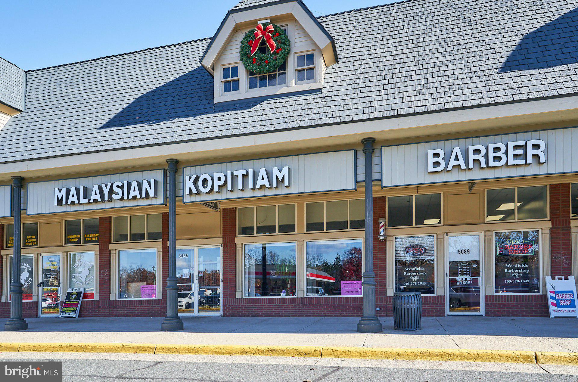 LIFESTYLE AT SULLY STATION - Residential