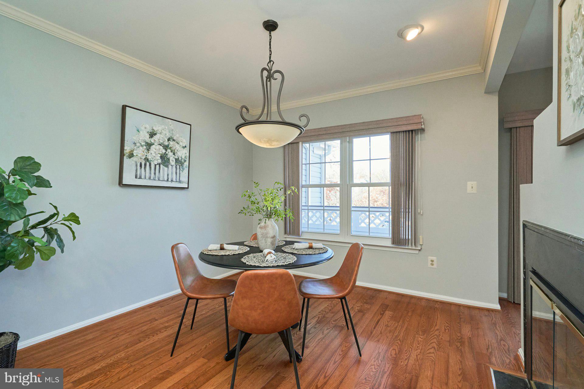 LIFESTYLE AT SULLY STATION - Residential