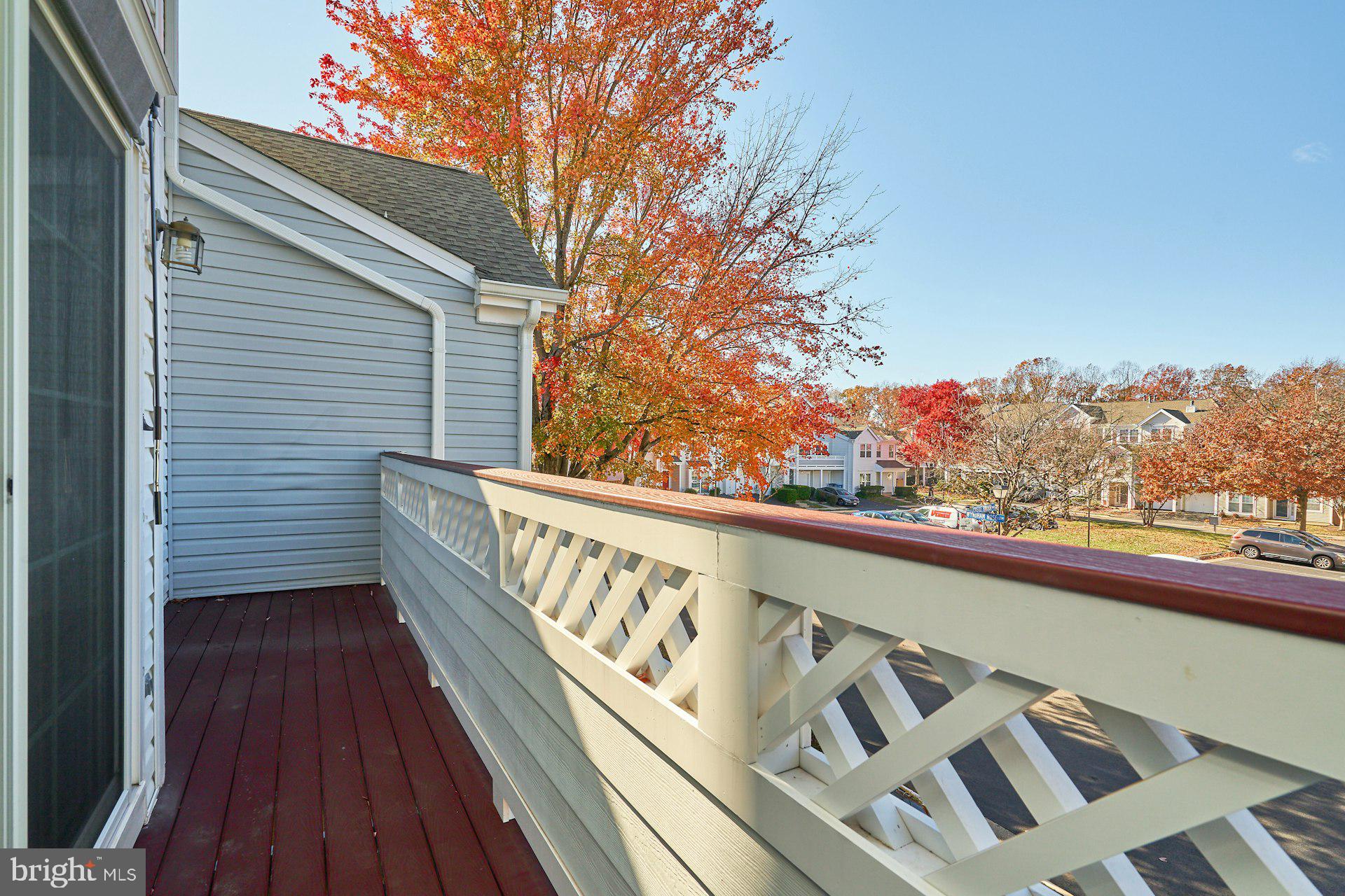 LIFESTYLE AT SULLY STATION - Residential