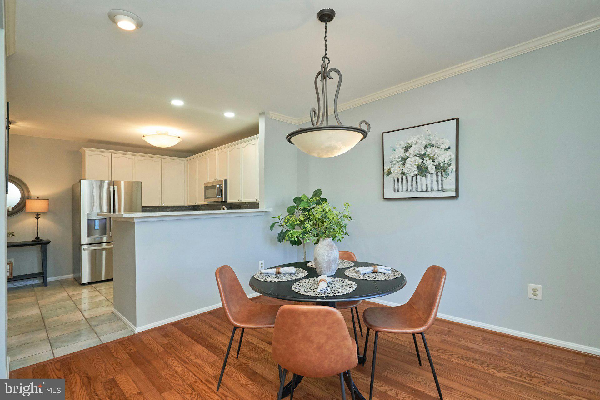 LIFESTYLE AT SULLY STATION - Residential