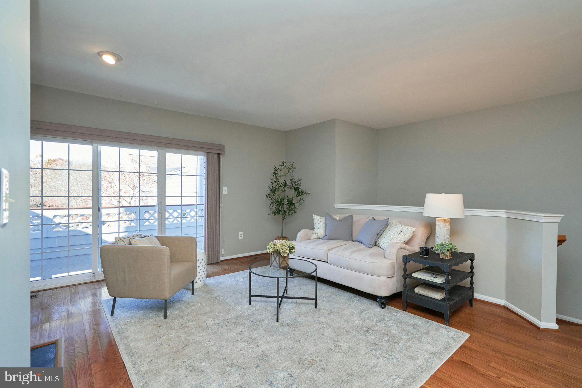 LIFESTYLE AT SULLY STATION - Residential