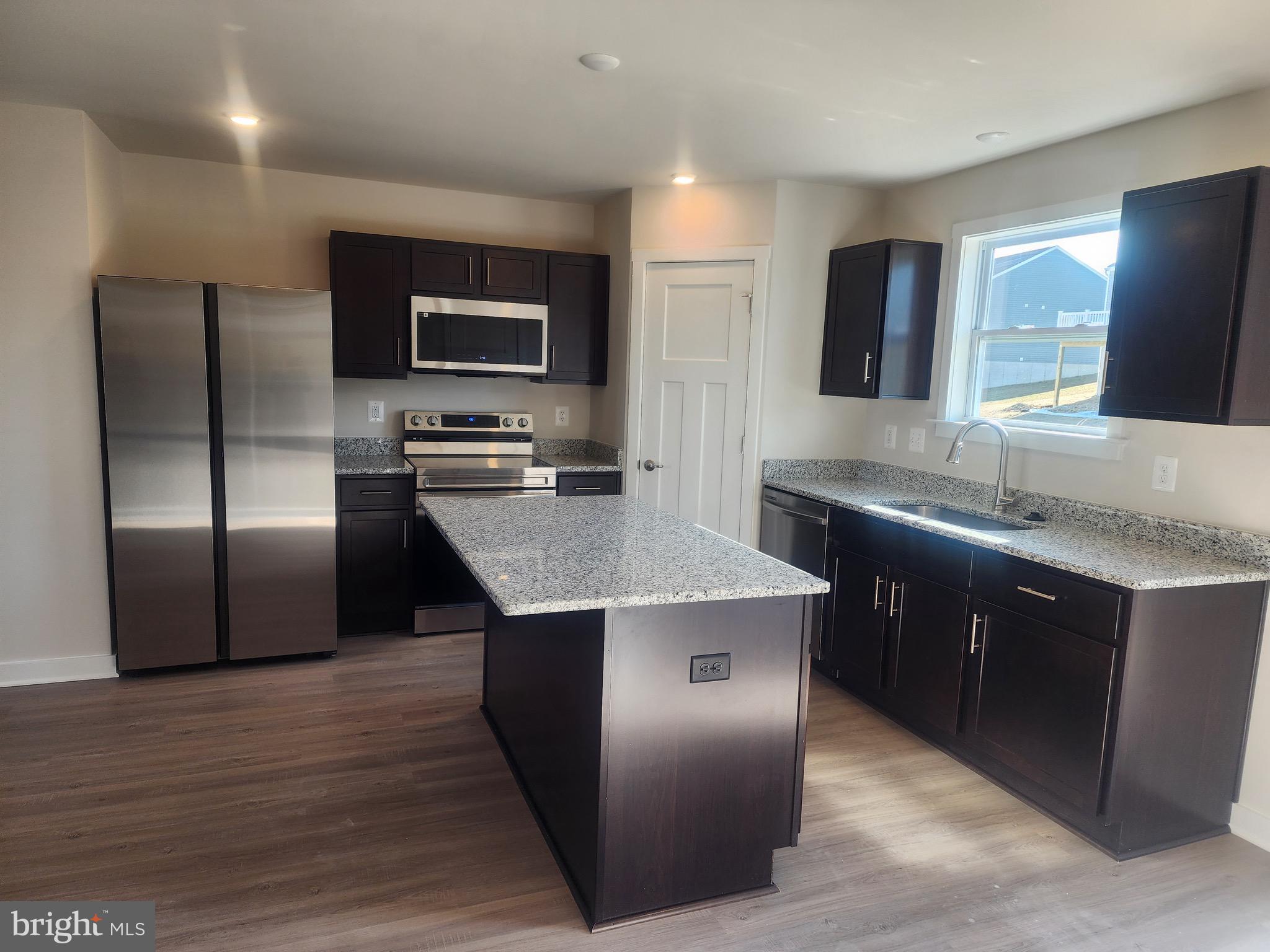 SOUTH BROOK - Residential