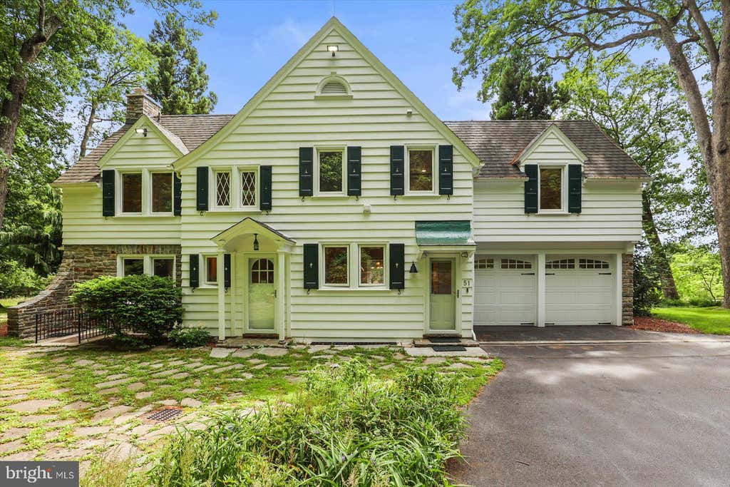 Photo of 51 High Rock Rd N, HANOVER, PA 17331 (MLS # PAYK2104842)