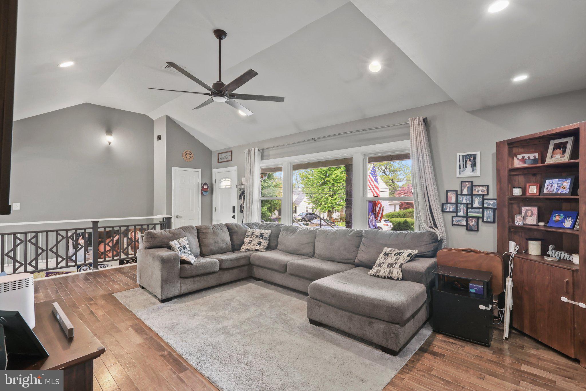 WILLOW GROVE - Residential