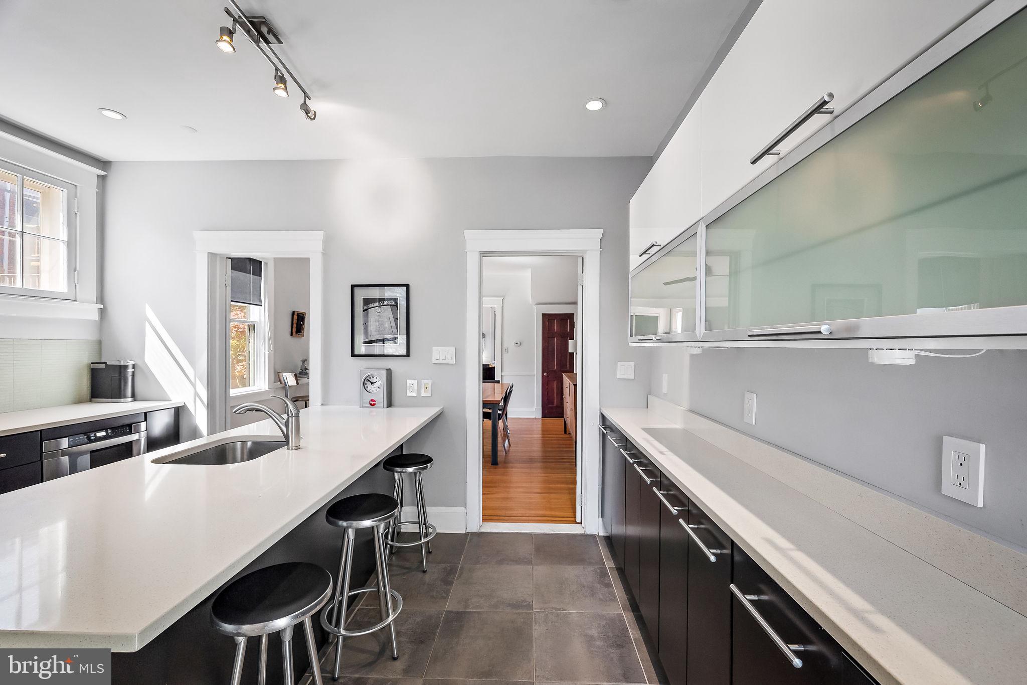 WYMAN PARK HAMPDEN - Residential