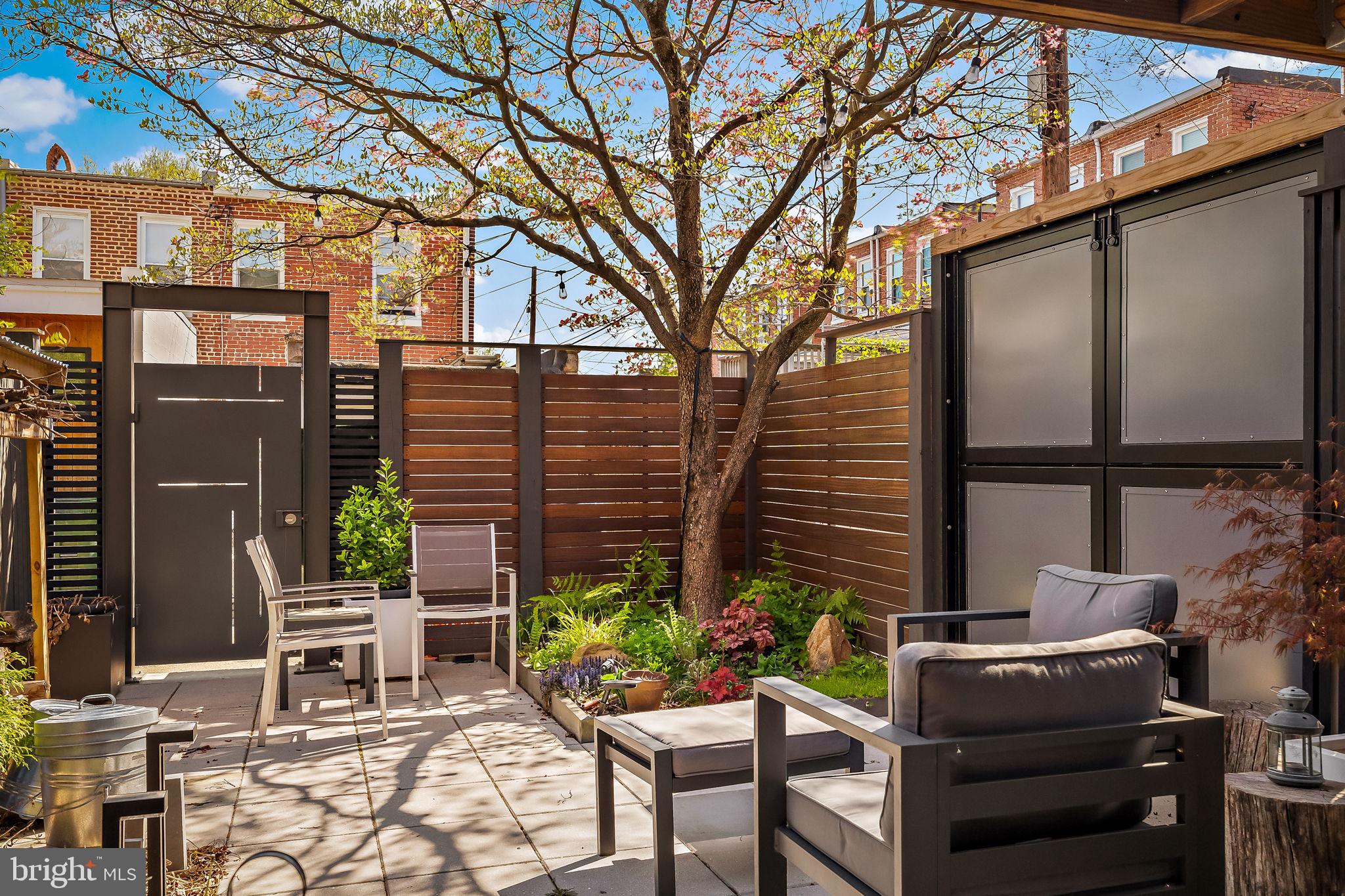 WYMAN PARK HAMPDEN - Residential