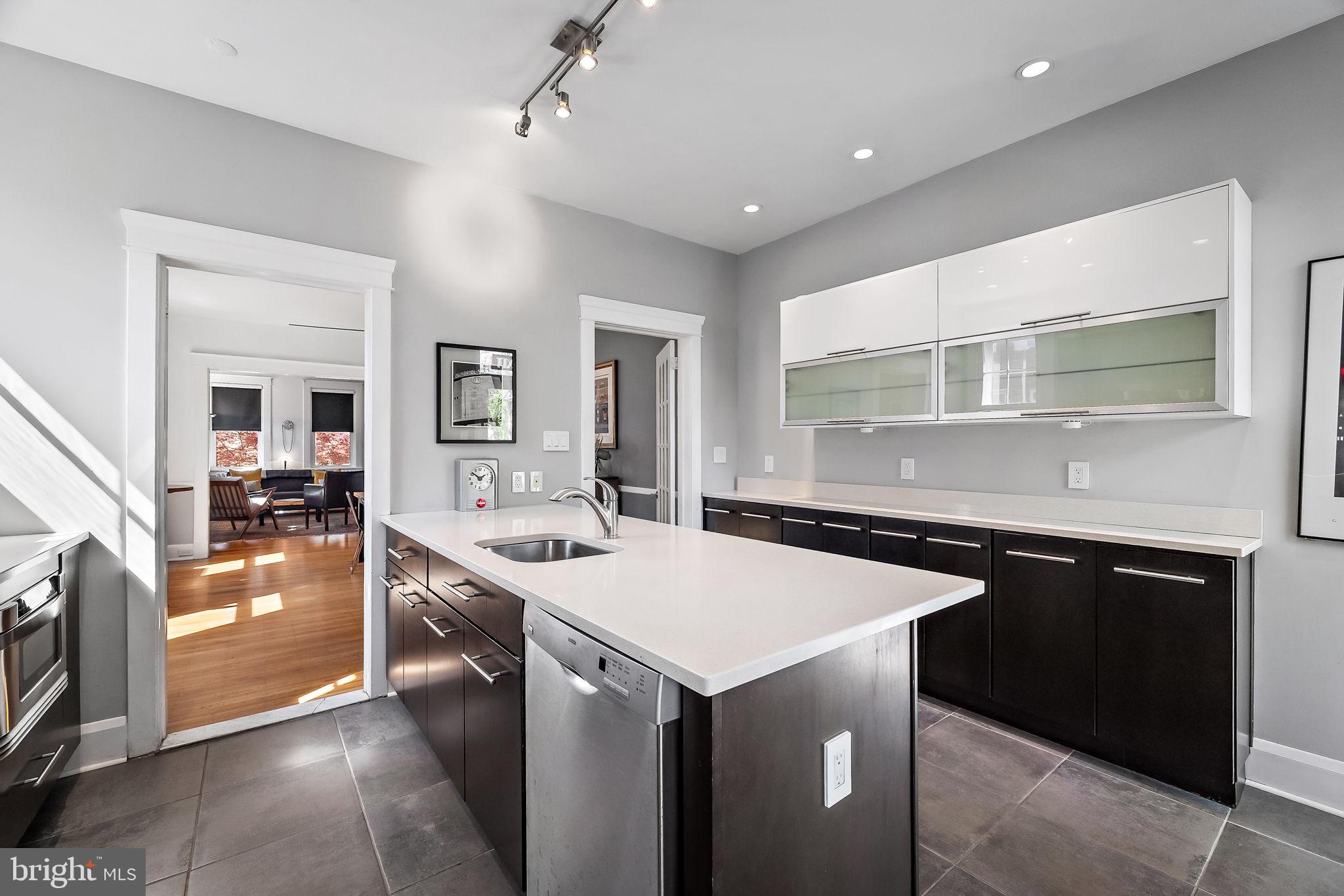 WYMAN PARK HAMPDEN - Residential