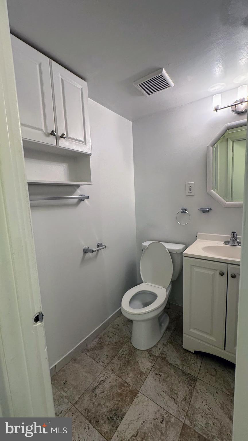 LYNDHURST - Residential Lease