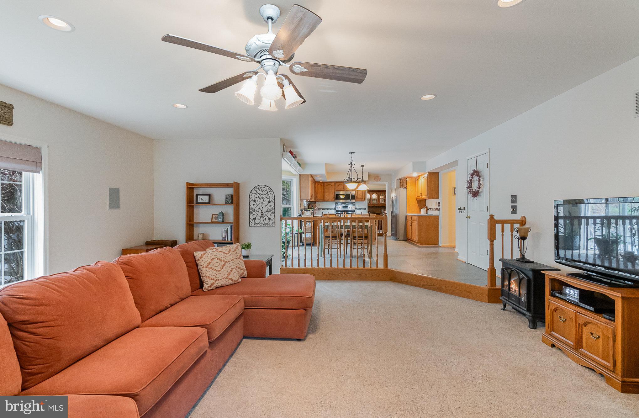 MADONNA MANOR - Residential