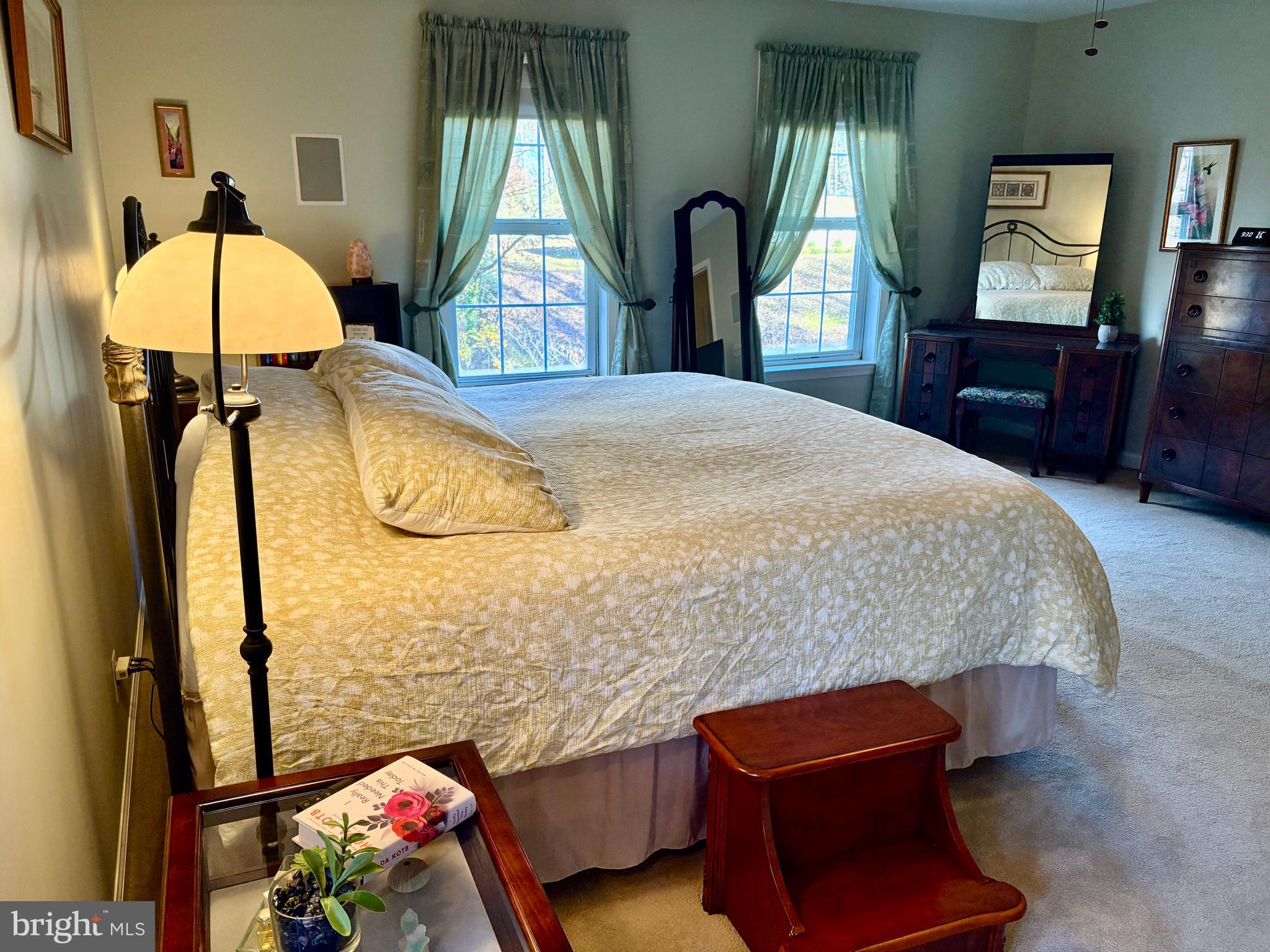 MADONNA MANOR - Residential