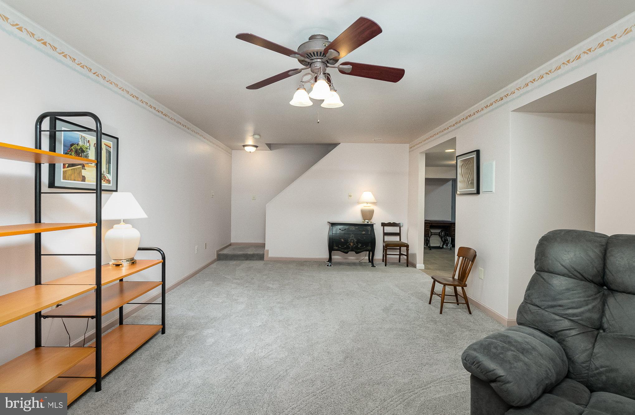 MADONNA MANOR - Residential