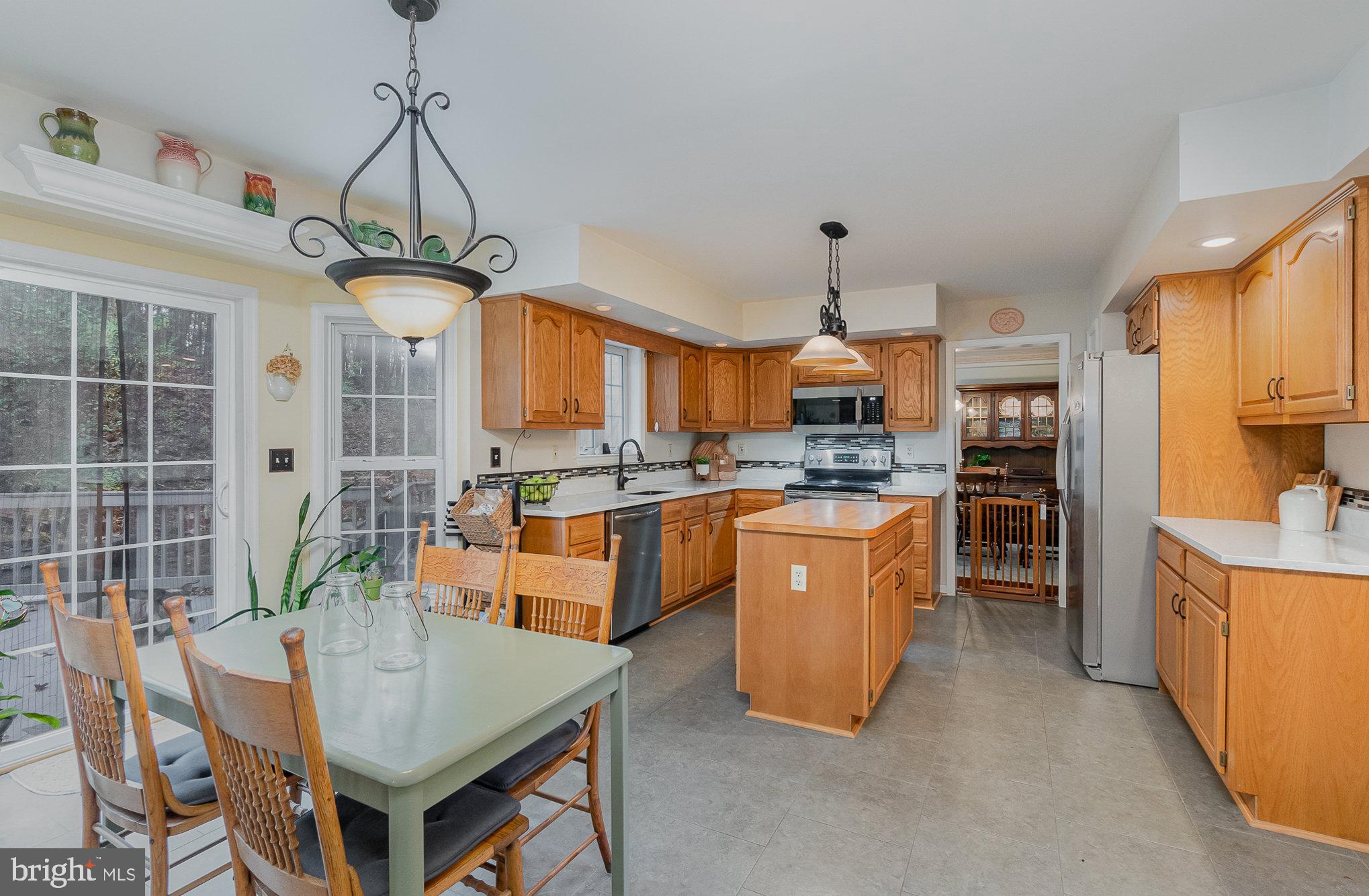 MADONNA MANOR - Residential