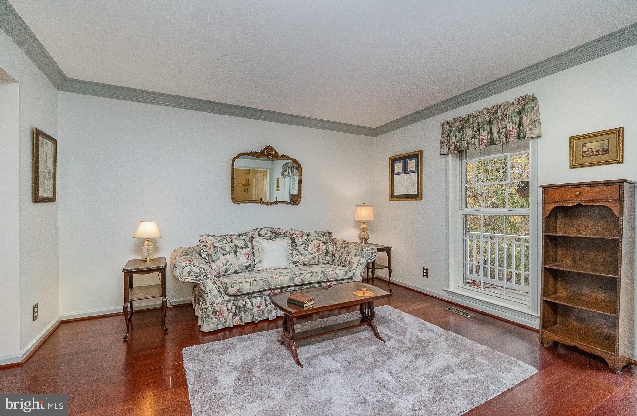 MADONNA MANOR - Residential