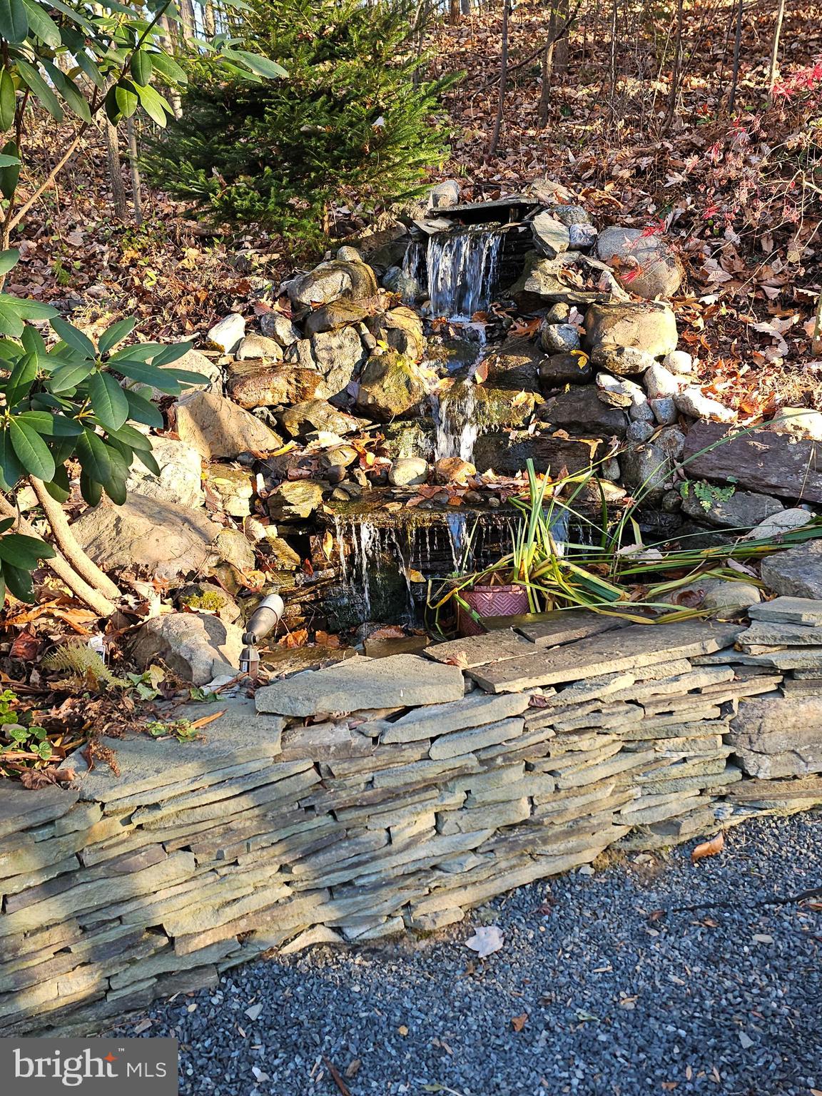 MADONNA MANOR - Residential