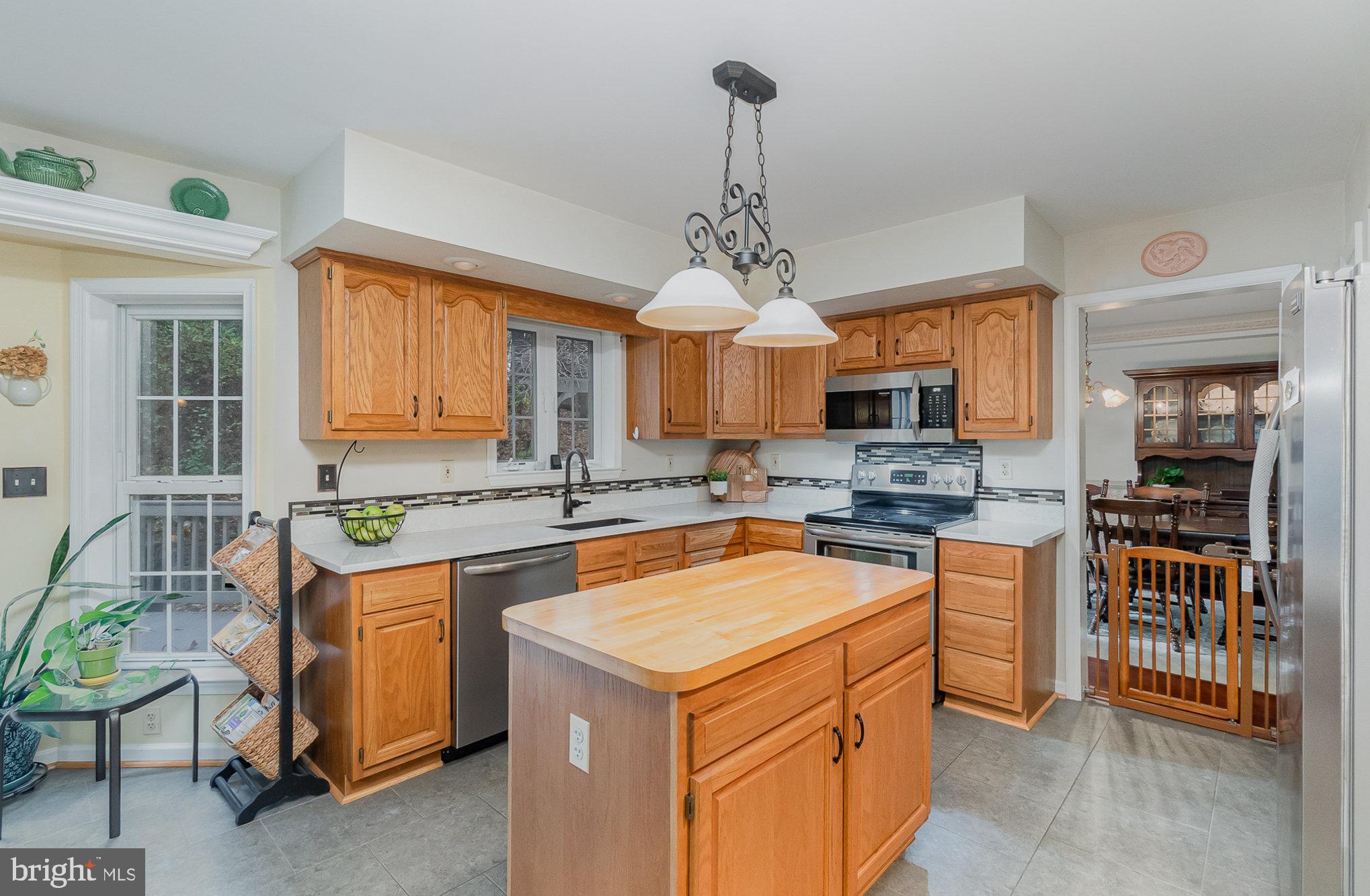 MADONNA MANOR - Residential