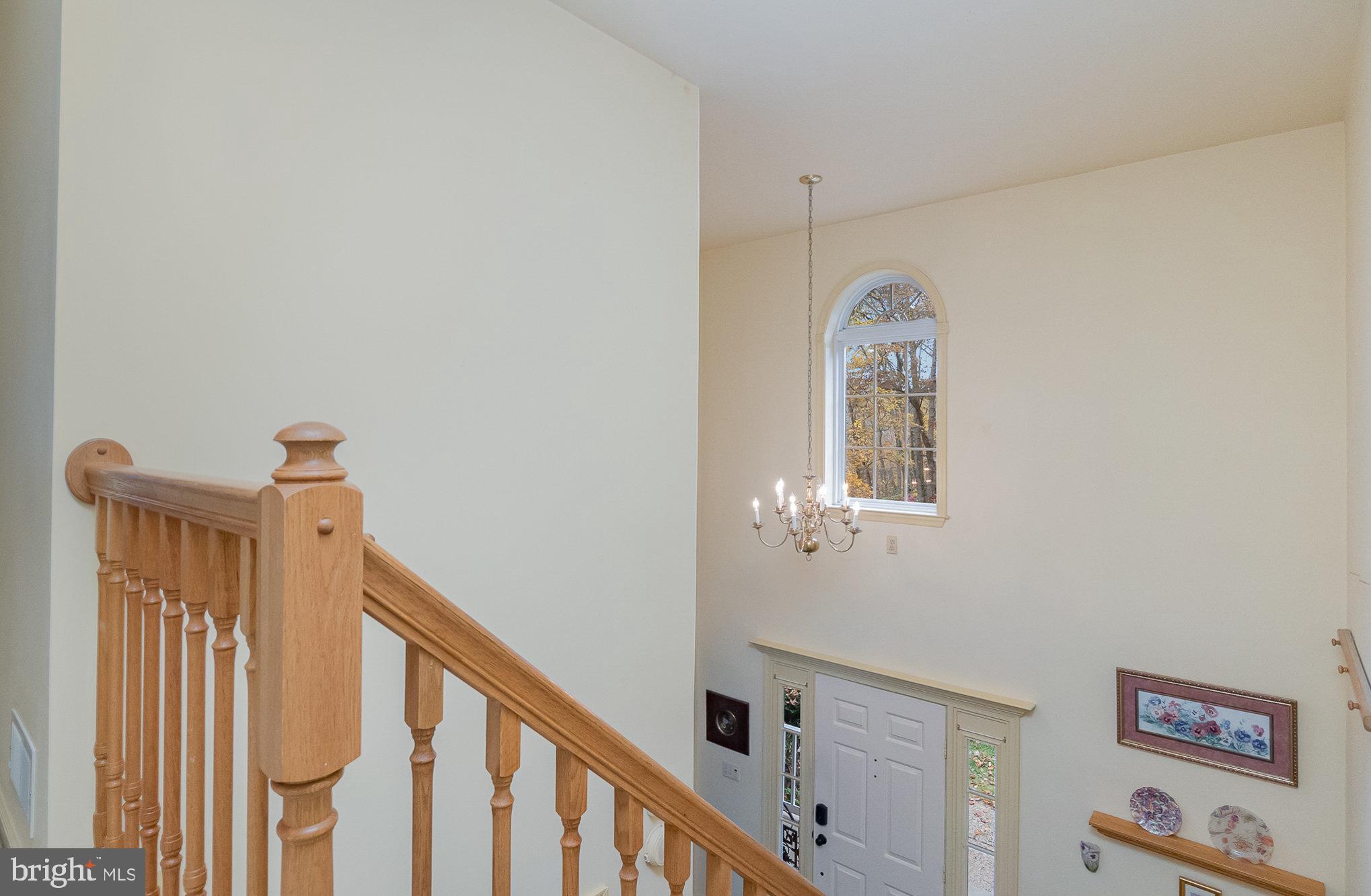 MADONNA MANOR - Residential