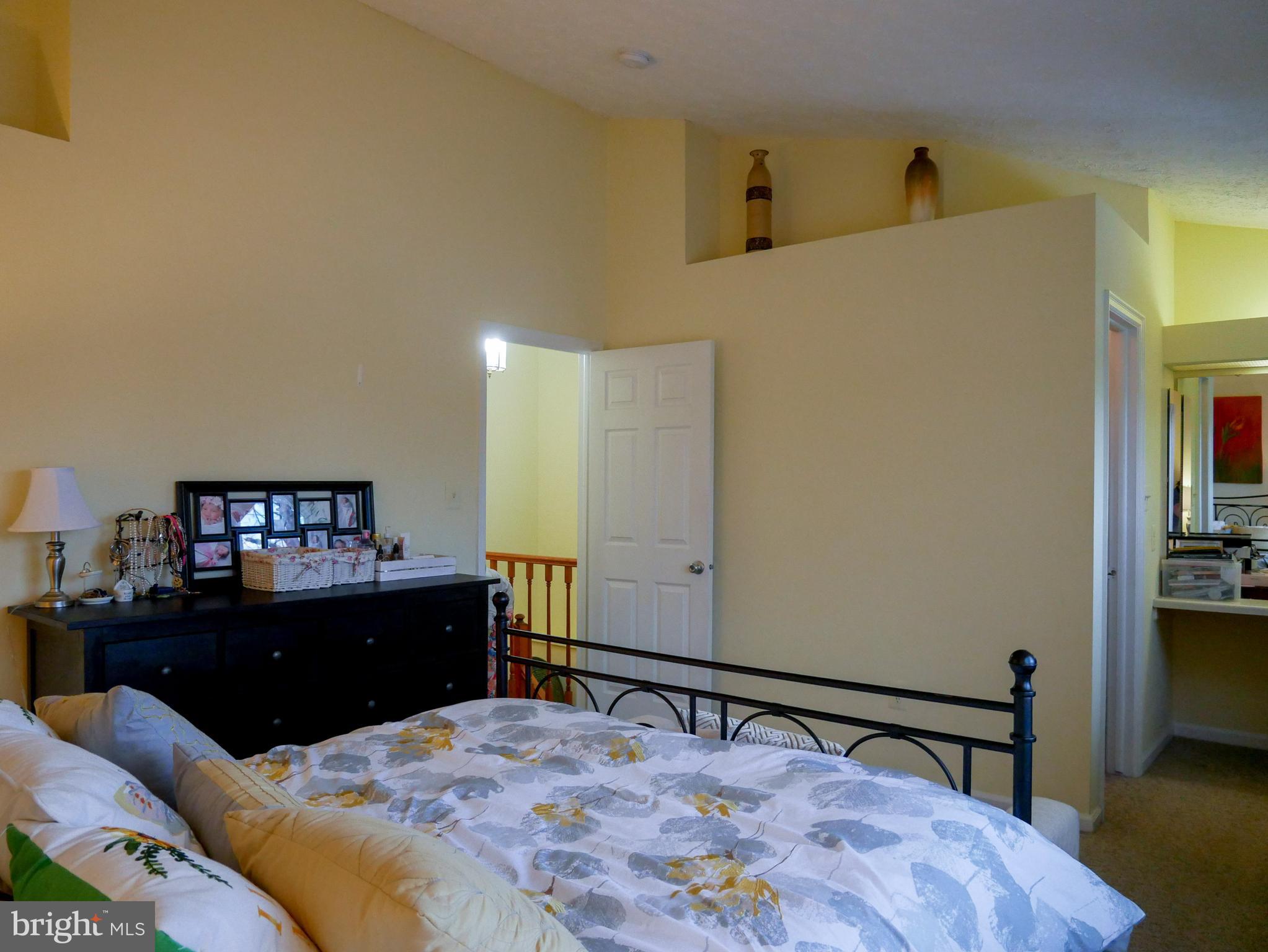 GUNNERS LAKE VILLAGE - Residential