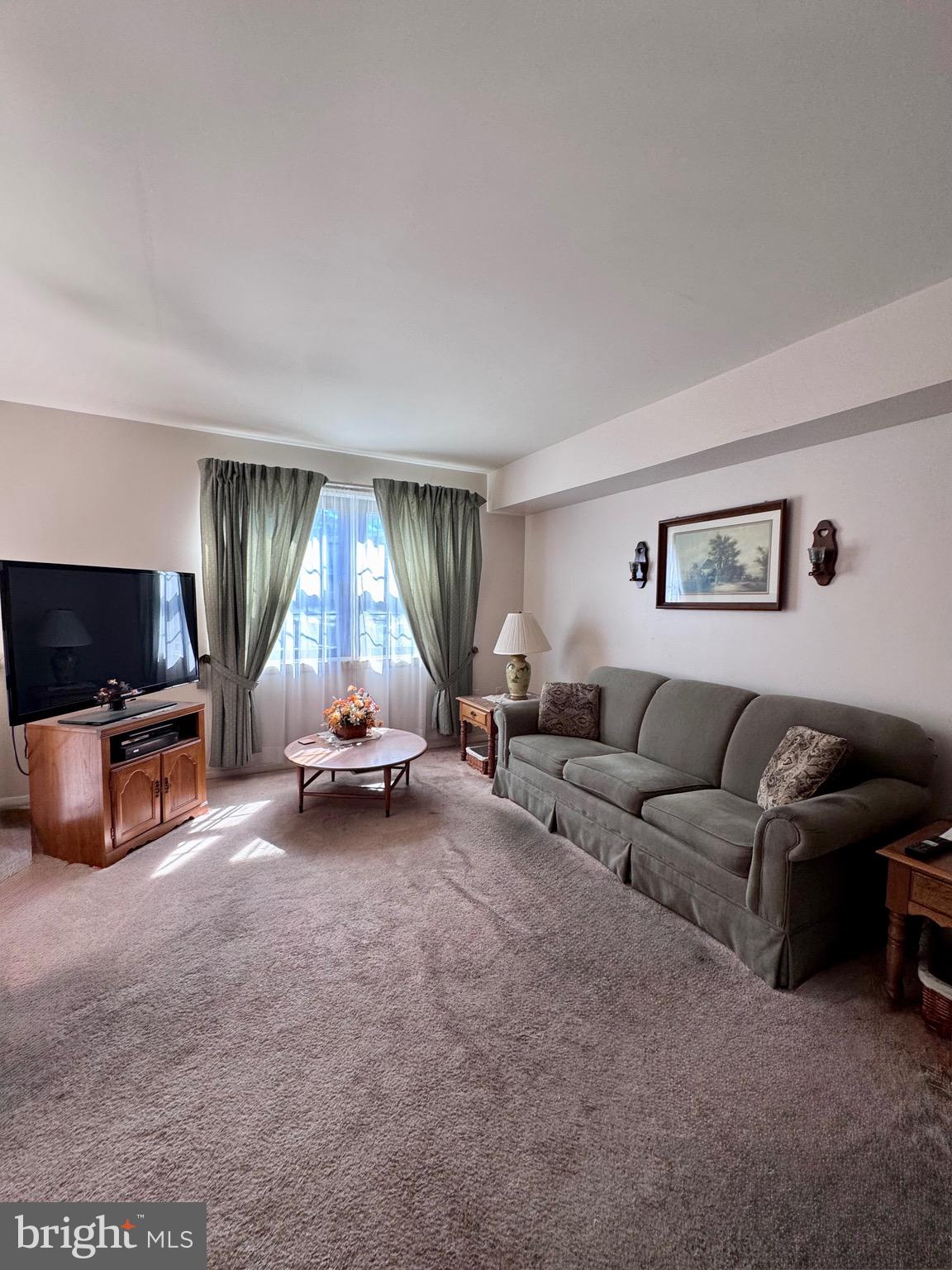 BROADFIELD AT WILTON FARM - Residential