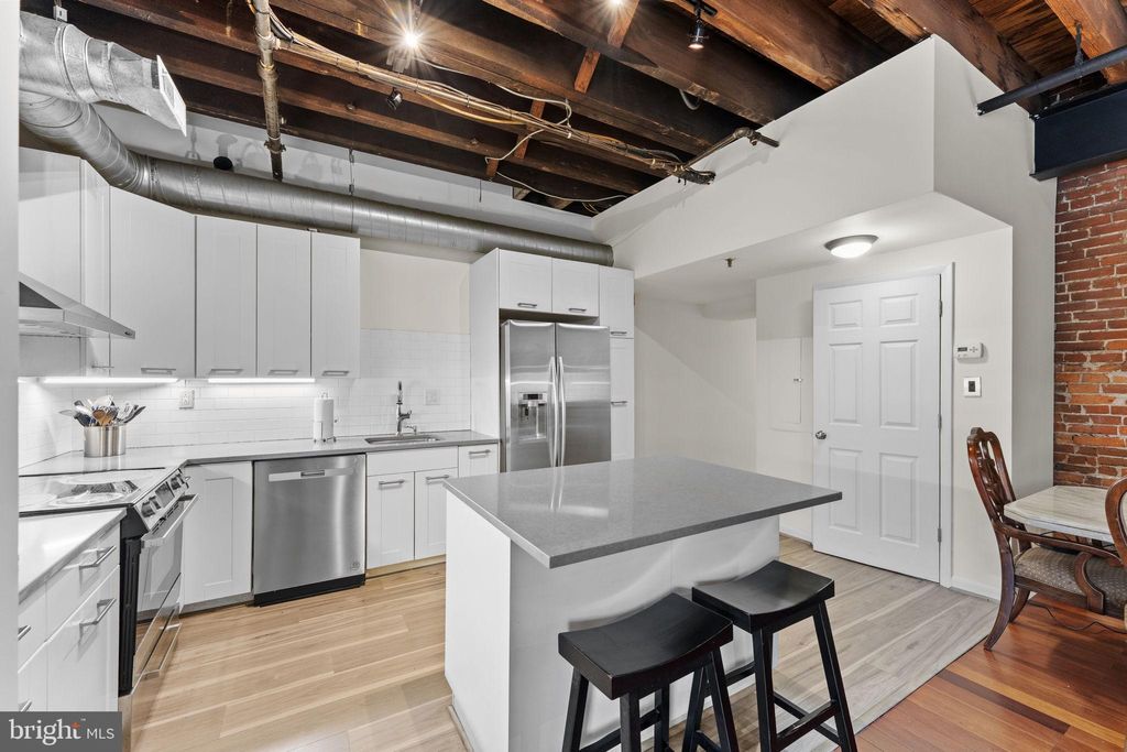Photo of 209 N 4th Street #F4, PHILADELPHIA, PA 19106 (MLS # PAPH2520566)