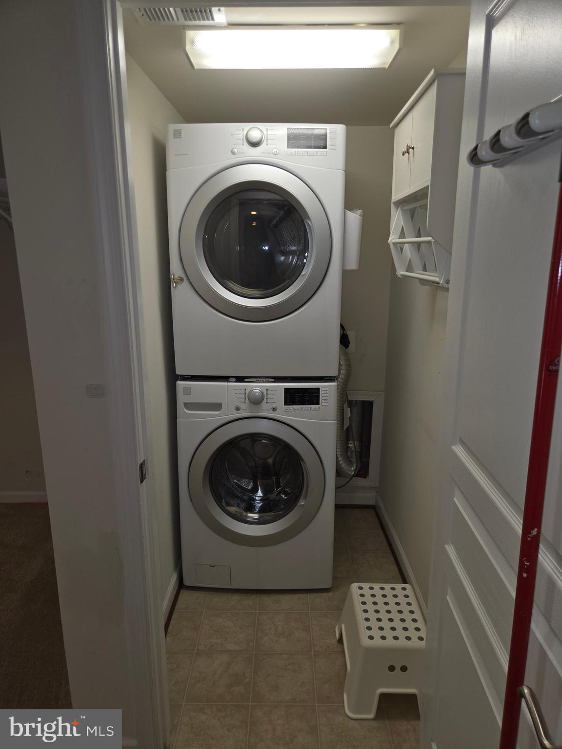 HERITAGE CROSSING CONDOMINIUM - Residential Lease