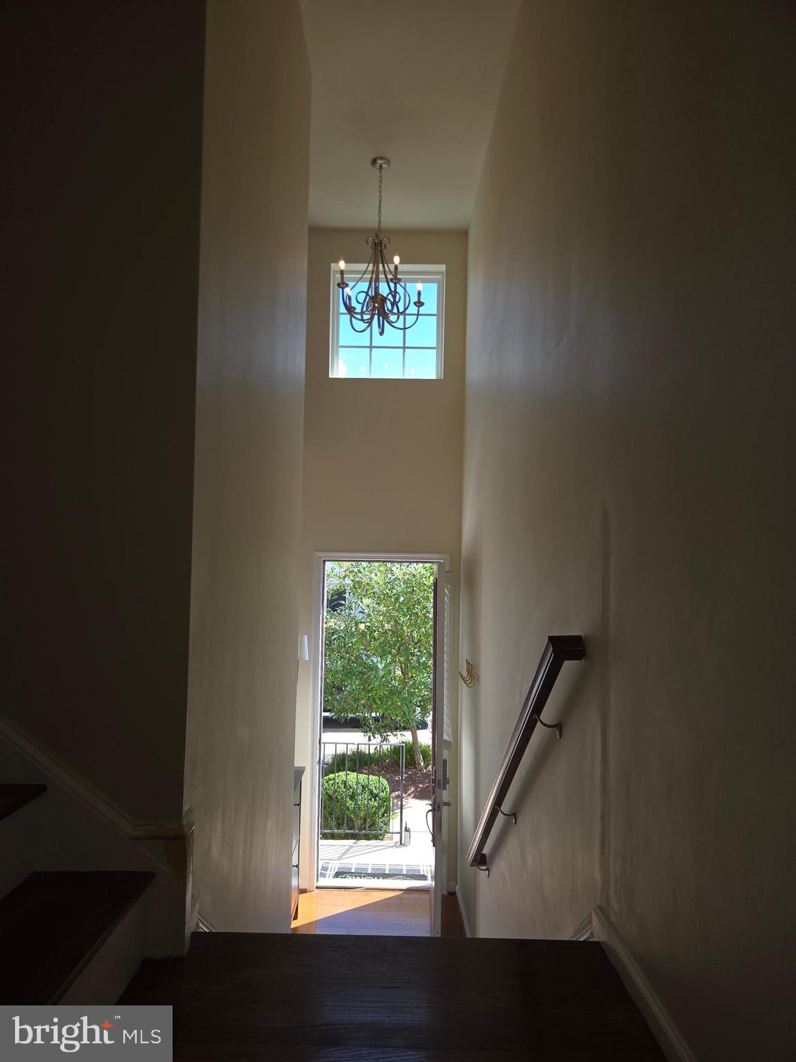 HERITAGE CROSSING CONDOMINIUM - Residential Lease