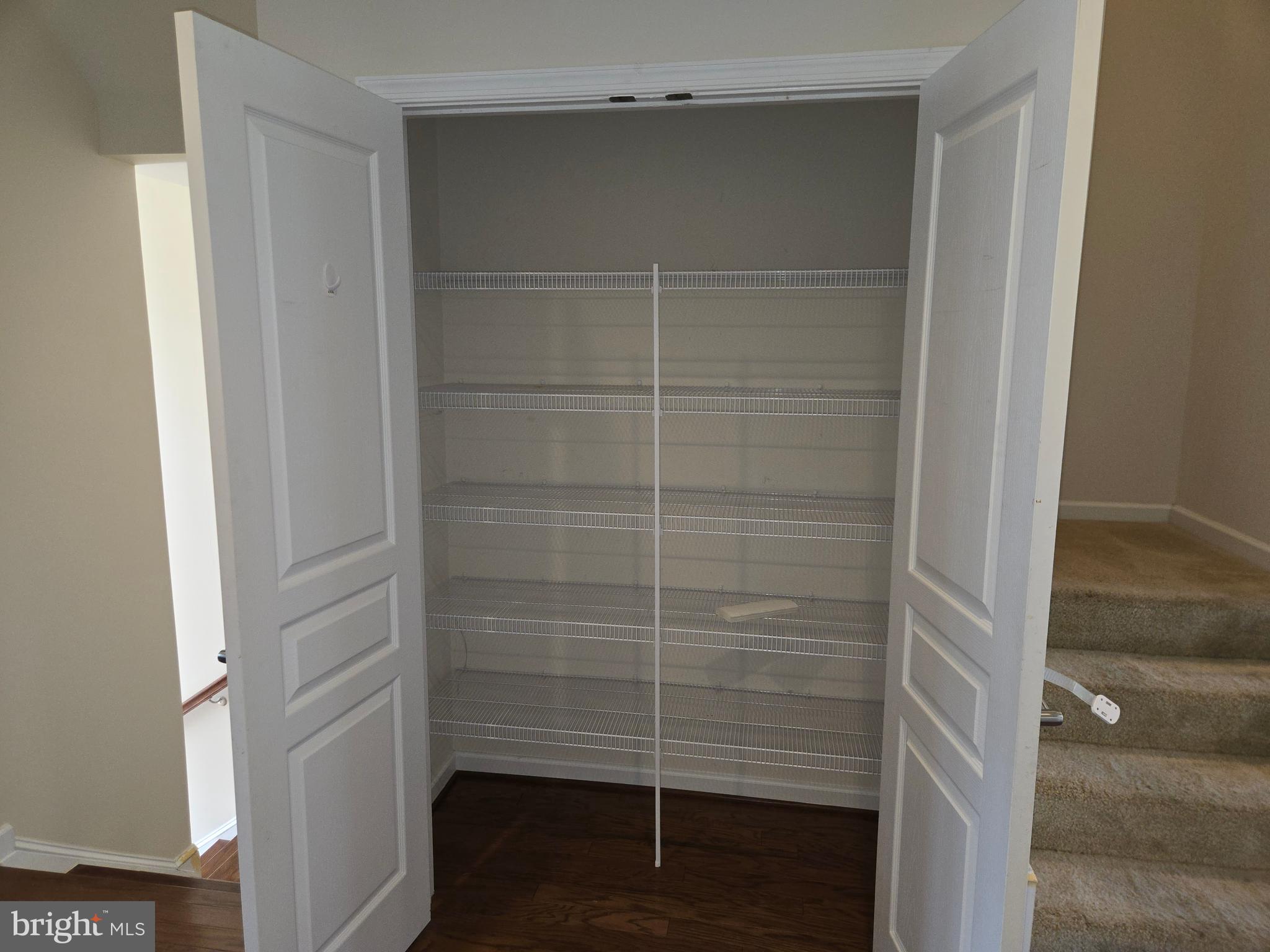 HERITAGE CROSSING CONDOMINIUM - Residential Lease