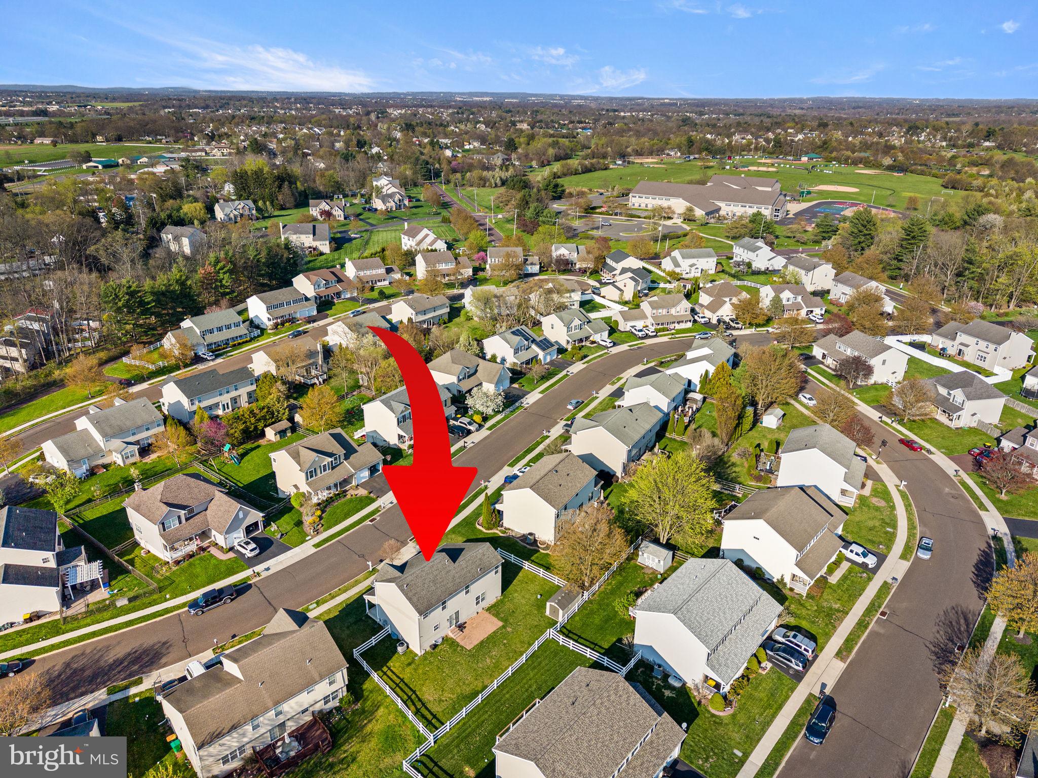 FAIRLAWN COURT - Residential