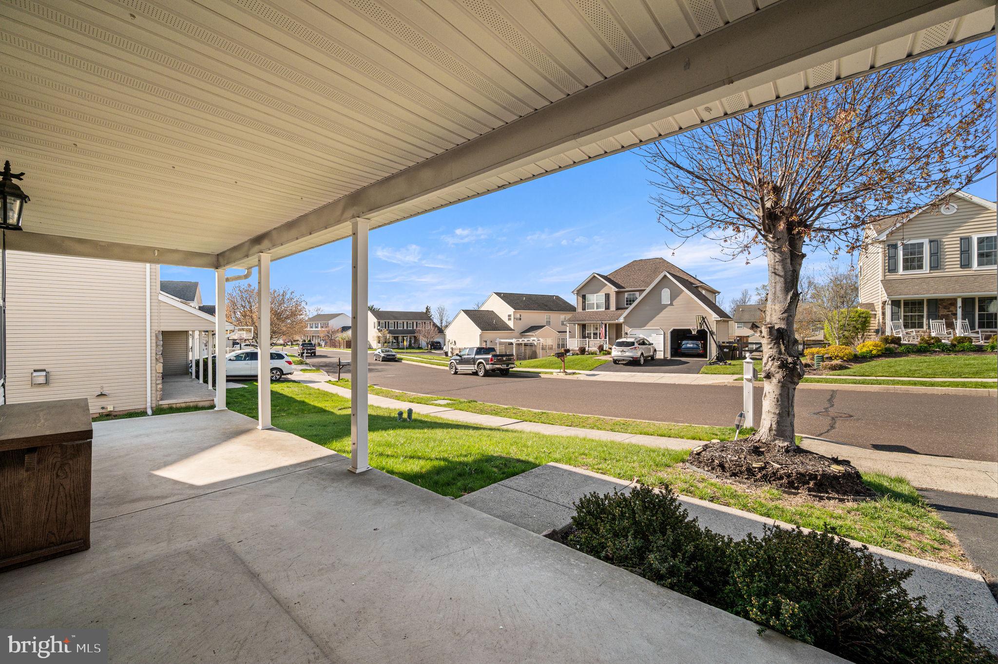 FAIRLAWN COURT - Residential