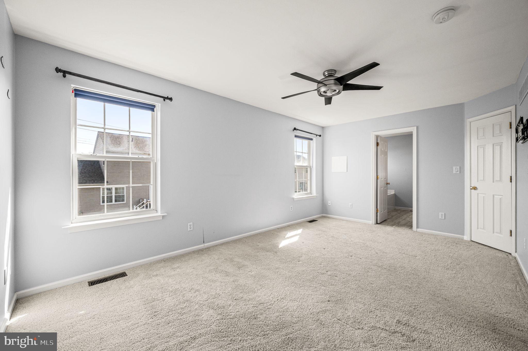 FAIRLAWN COURT - Residential