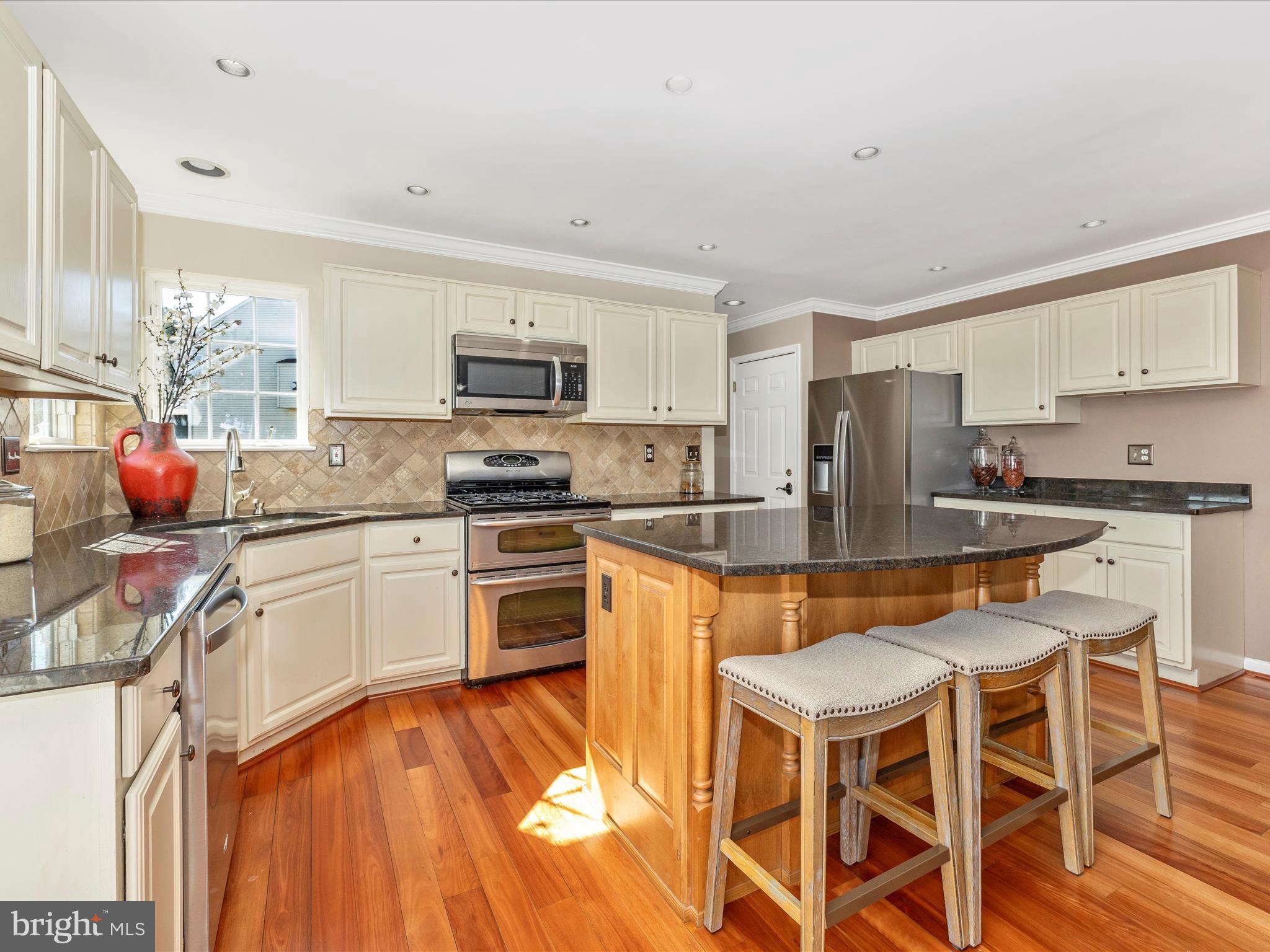 SAMHILL ESTATES - Residential