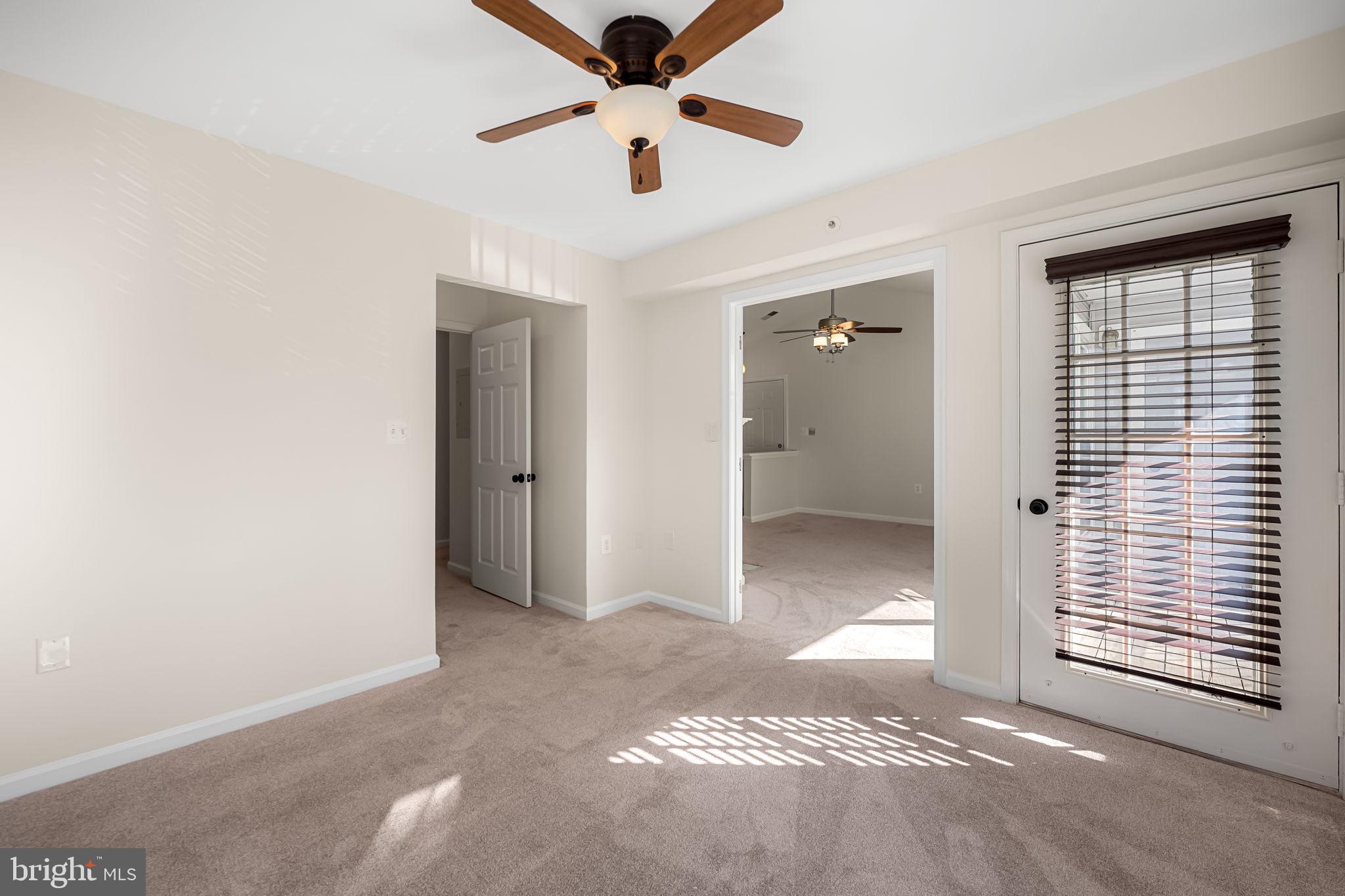 SILVERBROOK FARMS - Residential