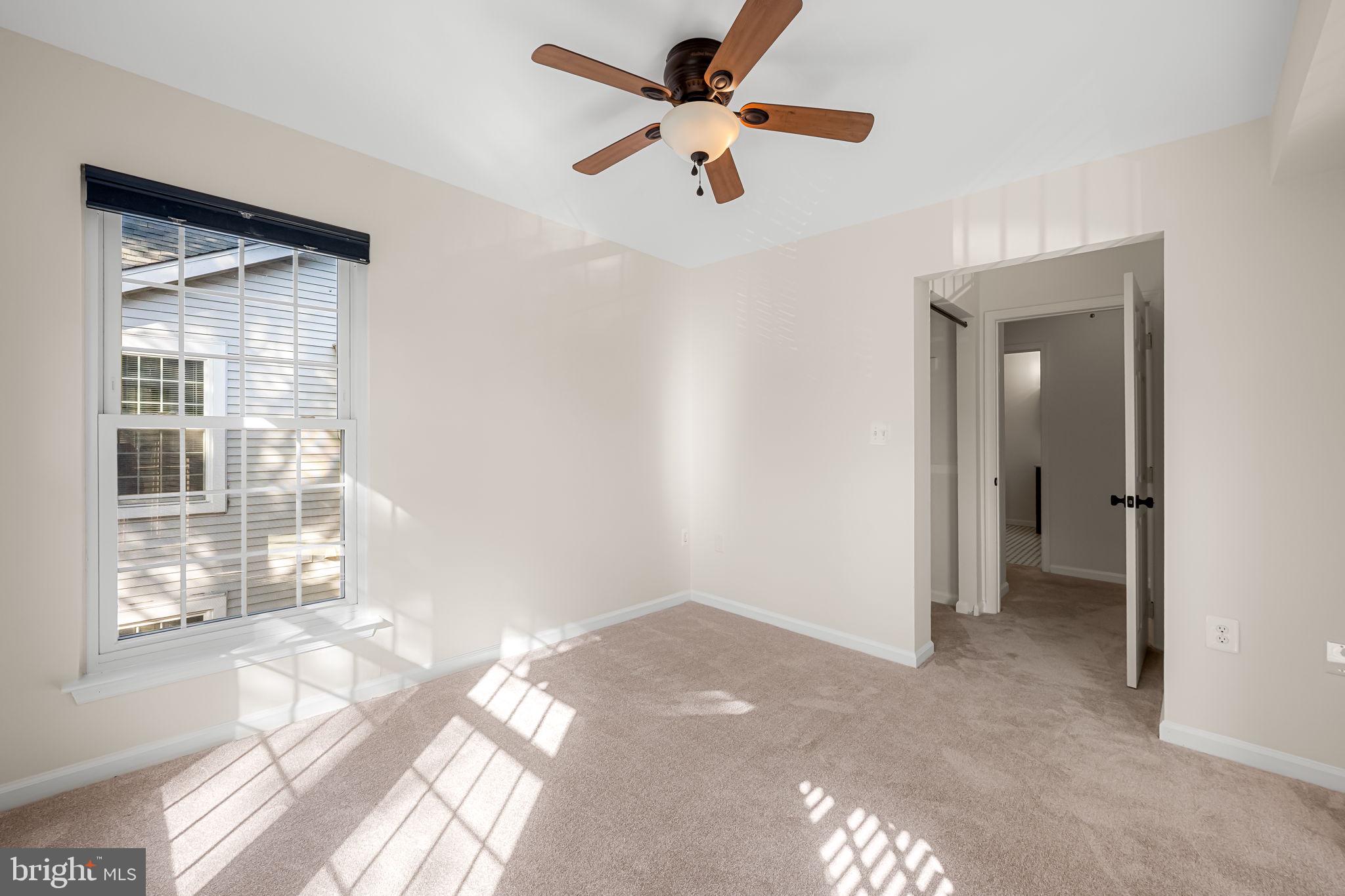 SILVERBROOK FARMS - Residential