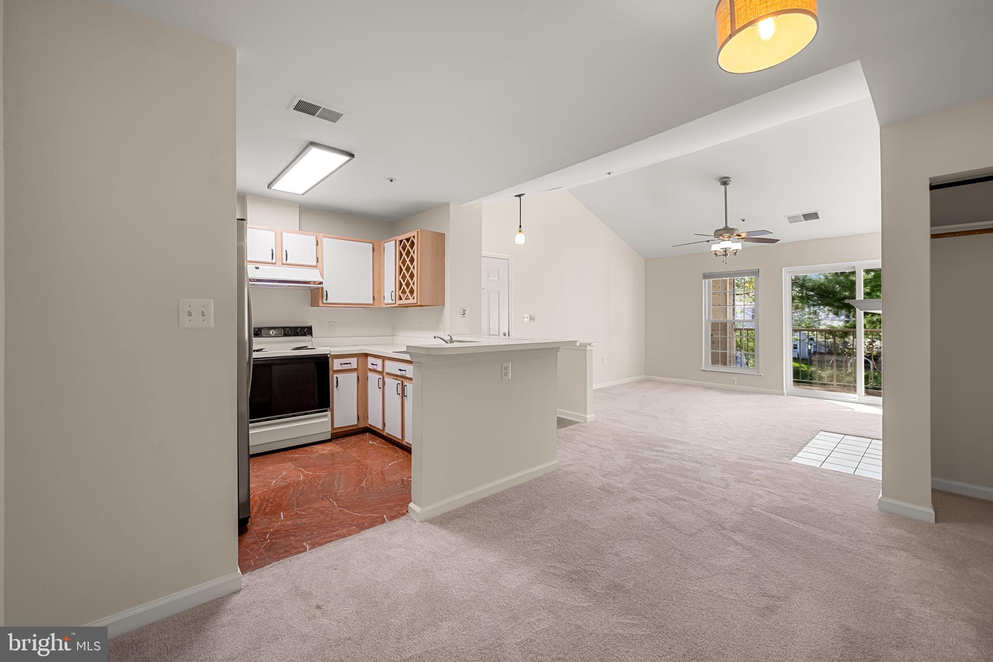 SILVERBROOK FARMS - Residential