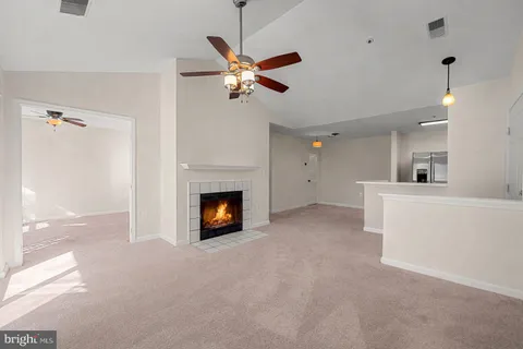 MLS: MDBC2158292